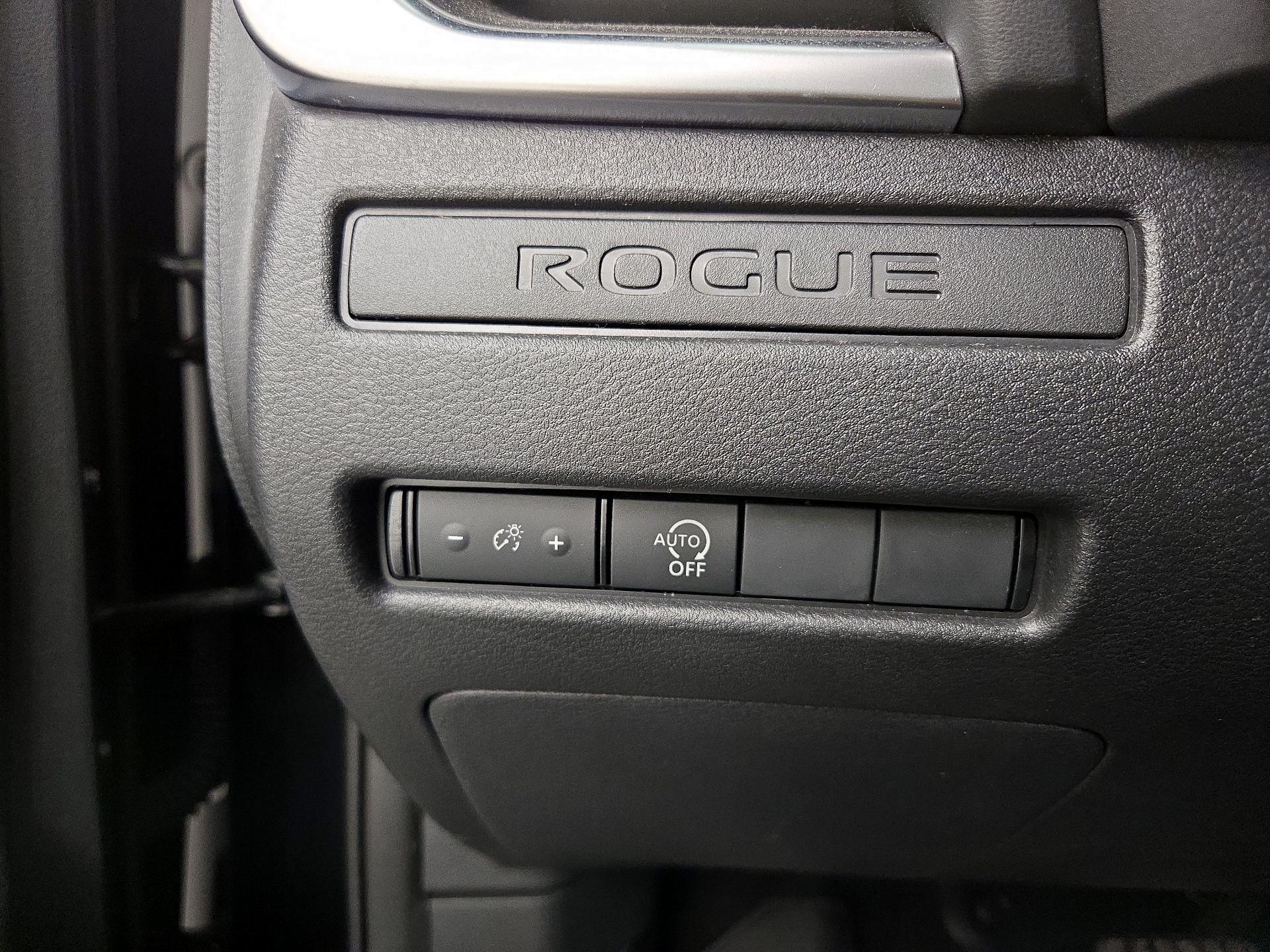 Thumbnail: 2023 Nissan Rogue - 13