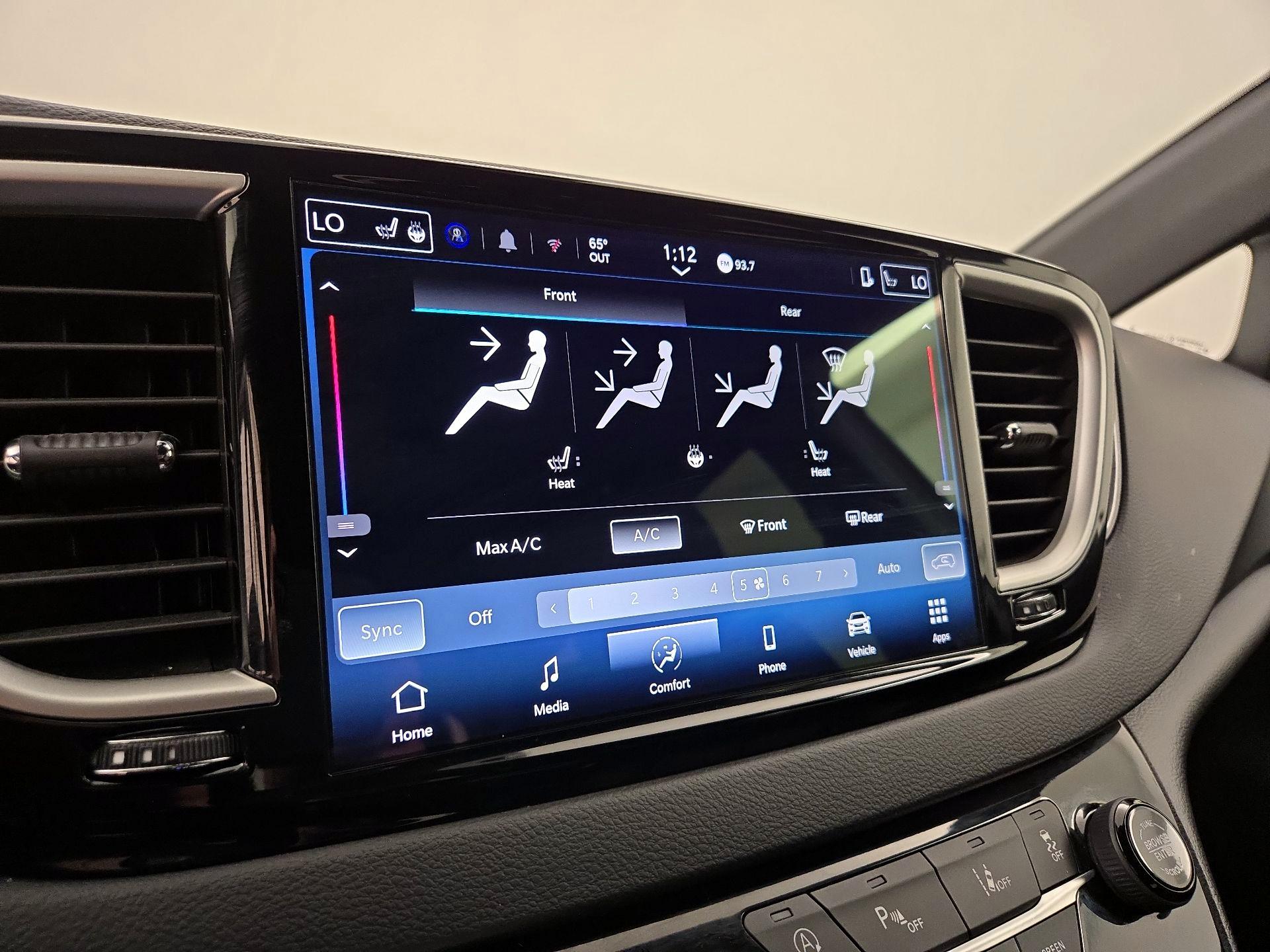 Thumbnail: 2025 Chrysler Pacifica - 16