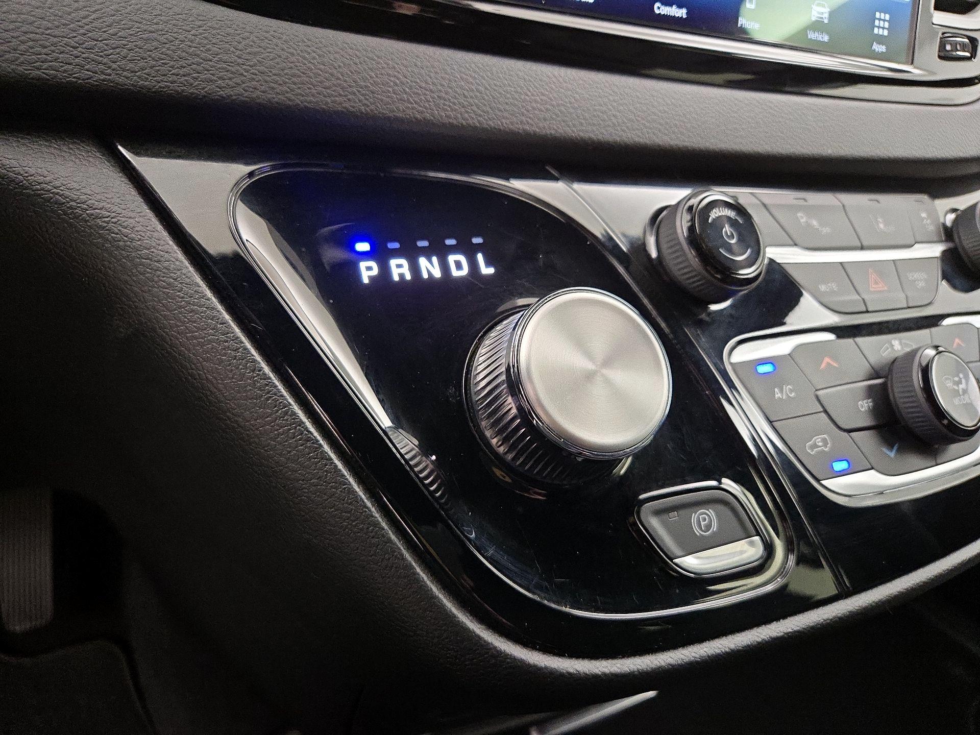 Thumbnail: 2025 Chrysler Pacifica - 17