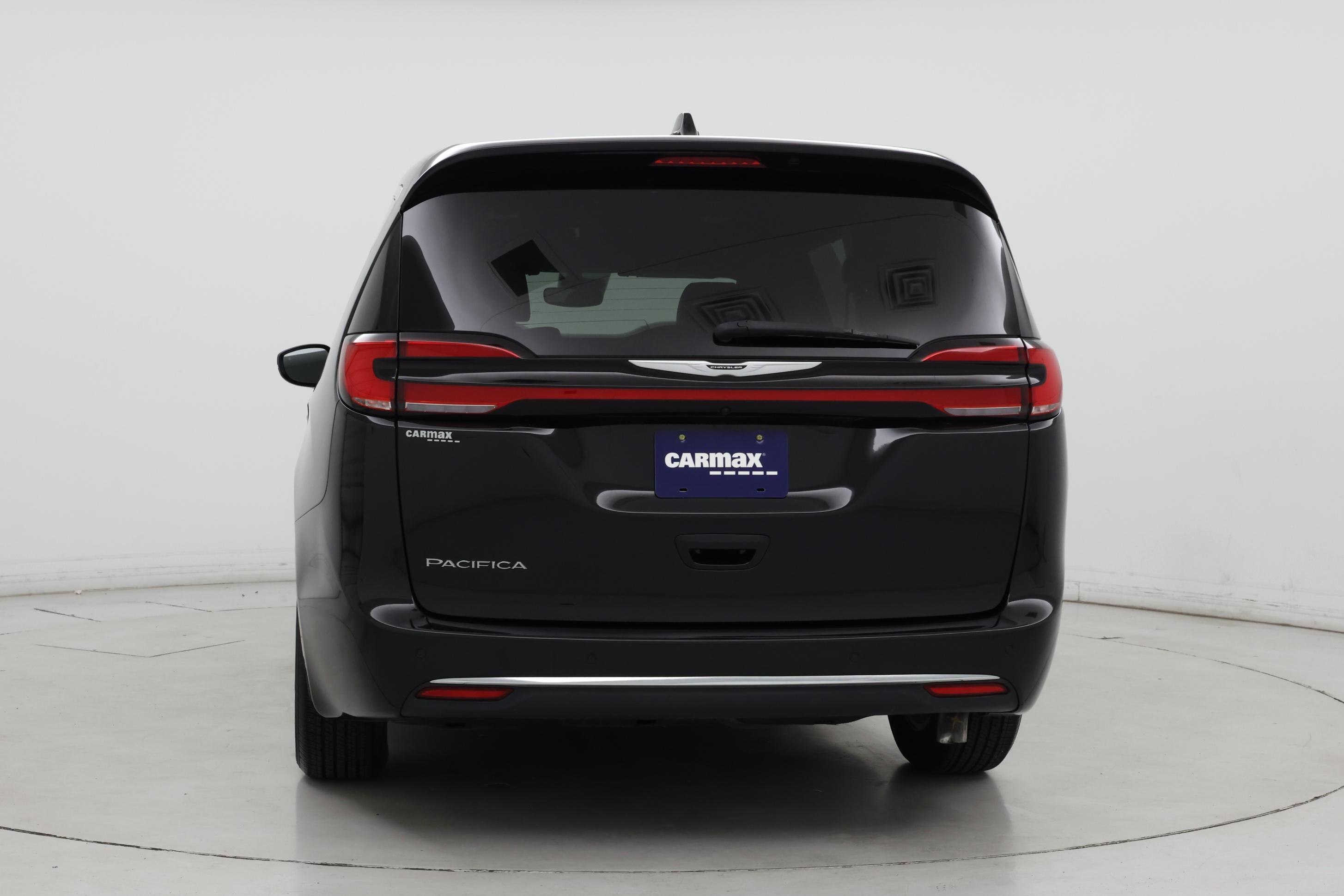 Thumbnail: 2025 Chrysler Pacifica - 6