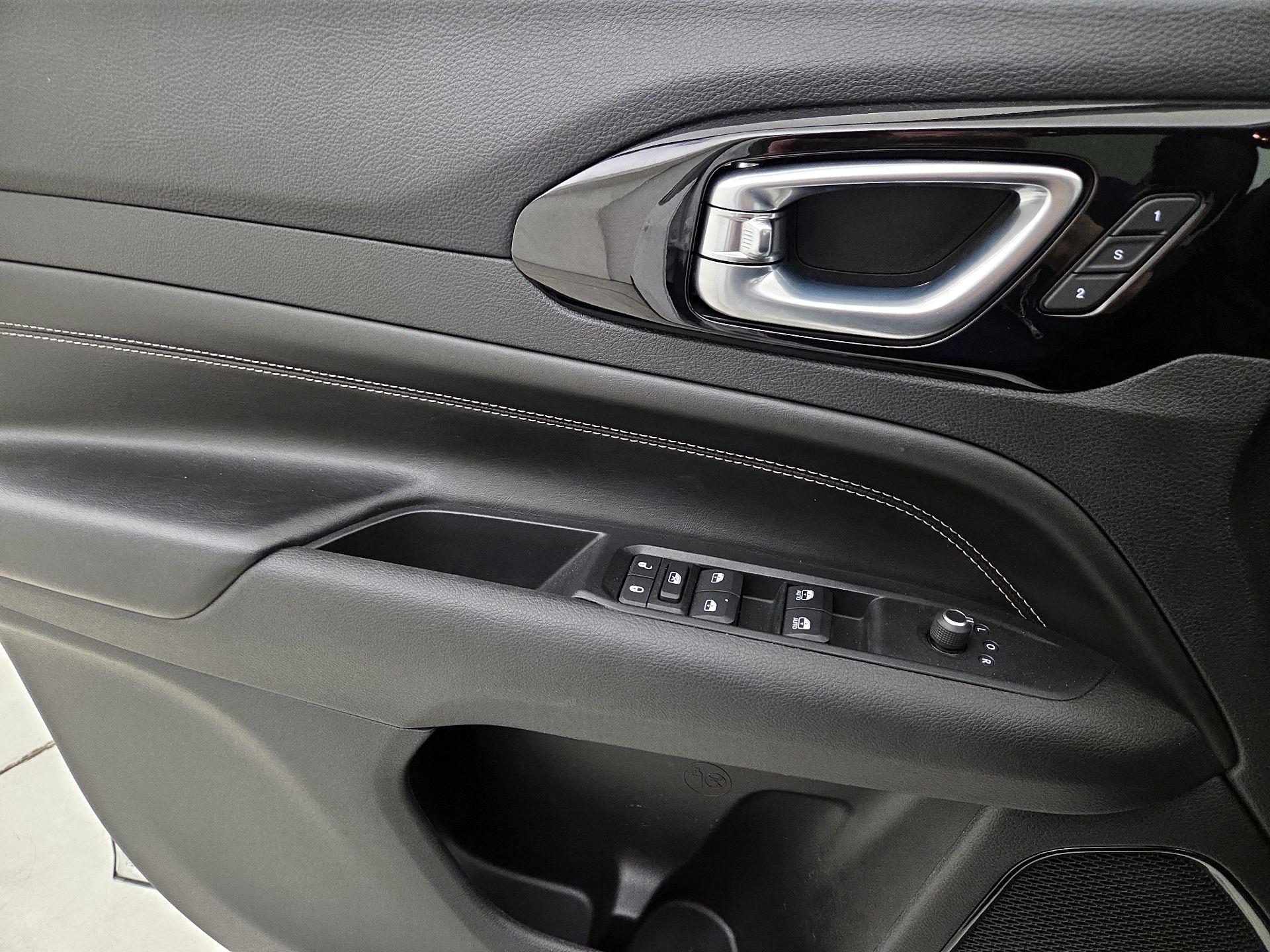 Thumbnail: 2022 Jeep Compass - 12
