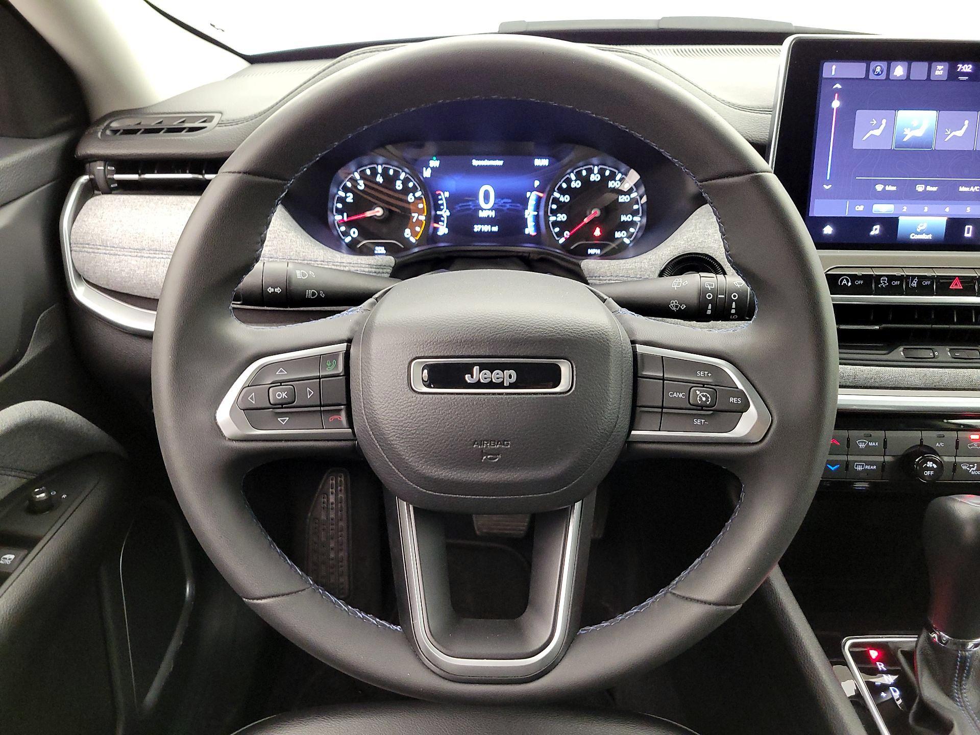 Thumbnail: 2022 Jeep Compass - 10