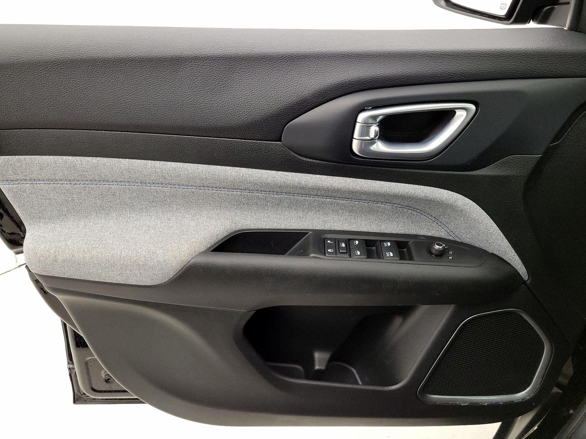 Thumbnail: 2022 Jeep Compass - 12