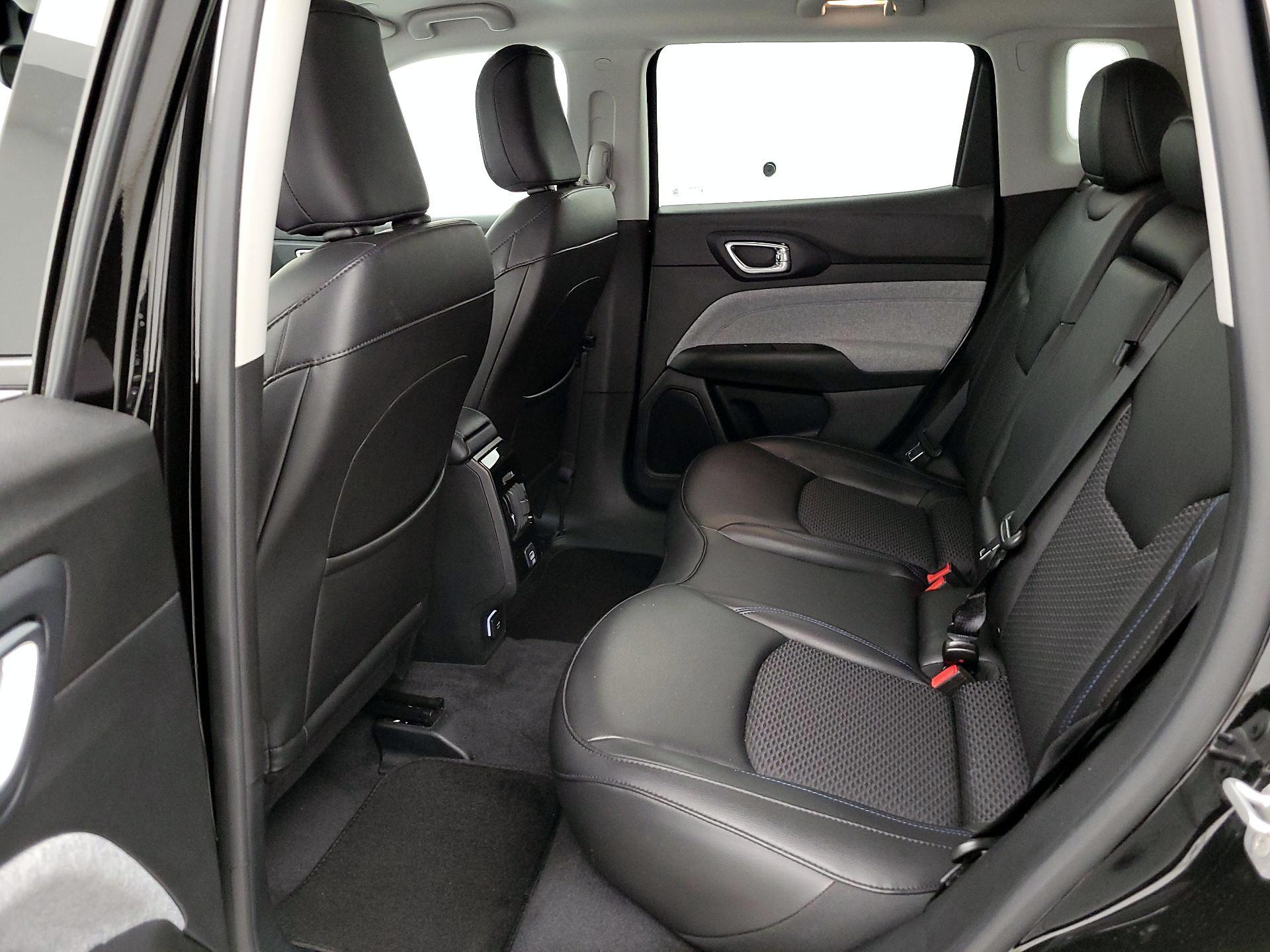 Thumbnail: 2022 Jeep Compass - 19