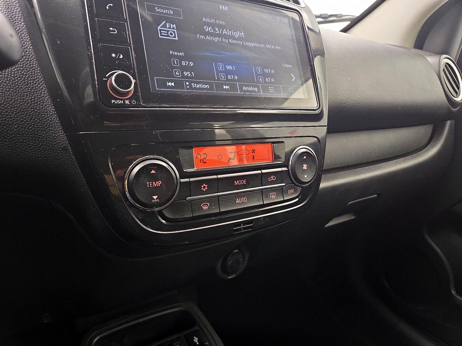 2024 Mitsubishi Mirage SE - Photo 17