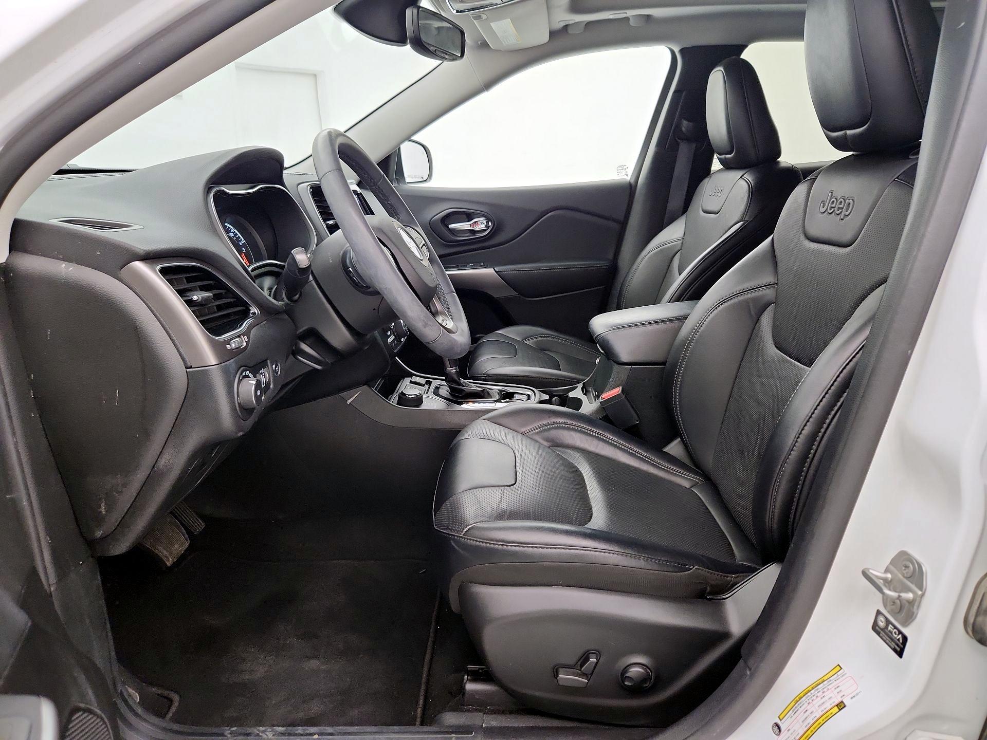 Thumbnail: 2022 Jeep Cherokee - 11