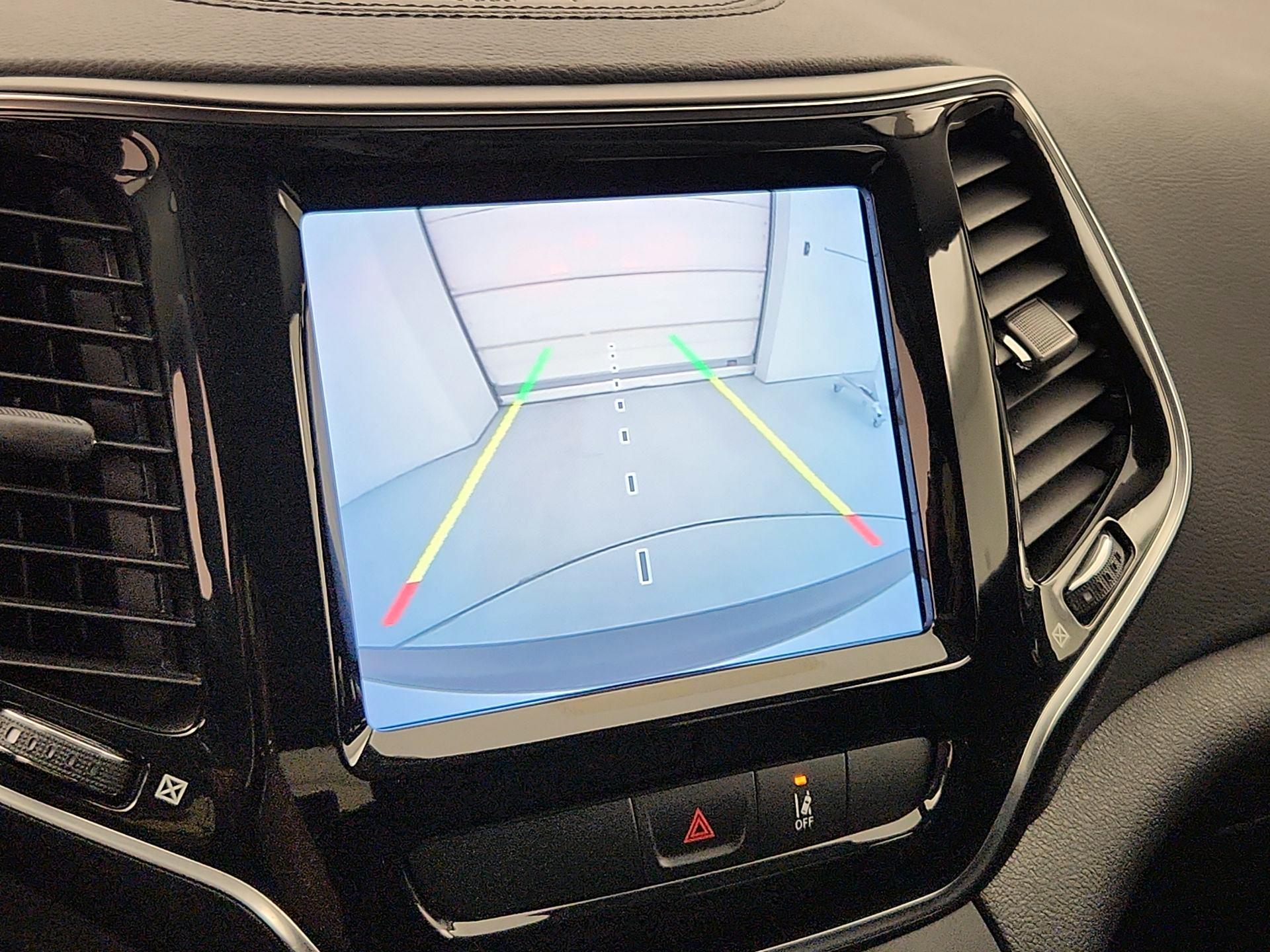 Thumbnail: 2022 Jeep Cherokee - 14