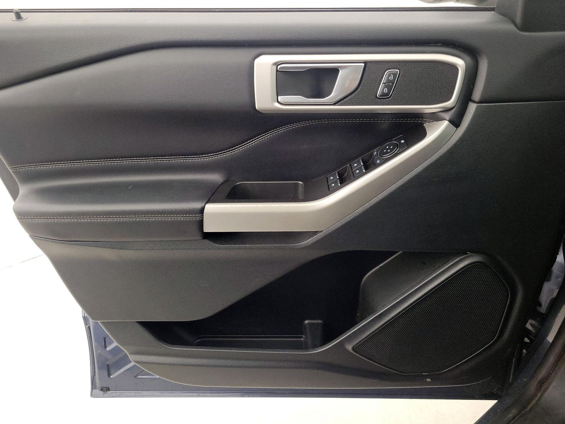 Thumbnail: 2021 Ford Explorer - 12