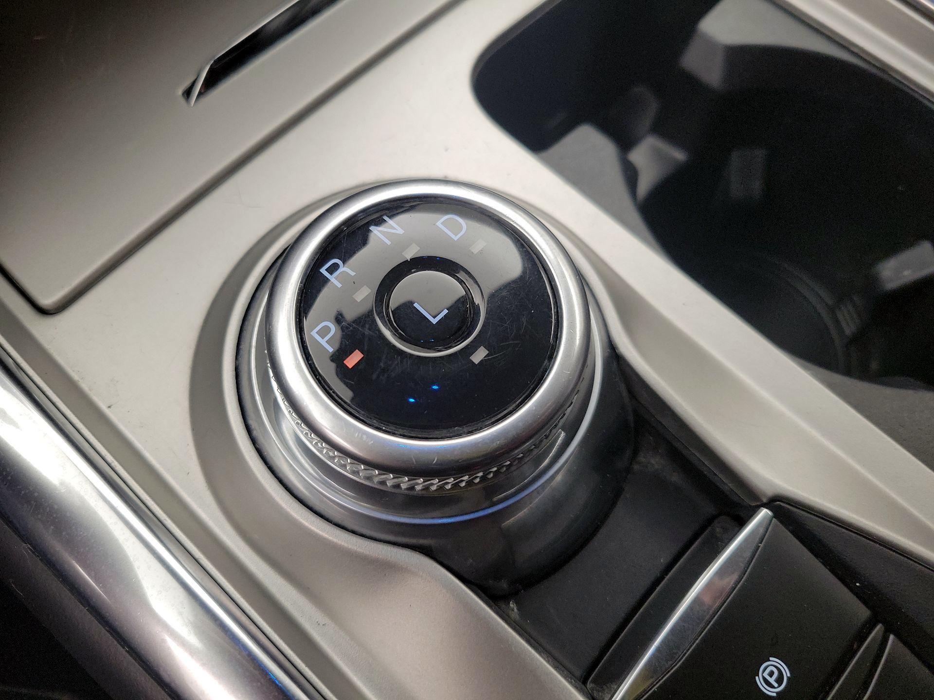 Thumbnail: 2021 Ford Explorer - 17