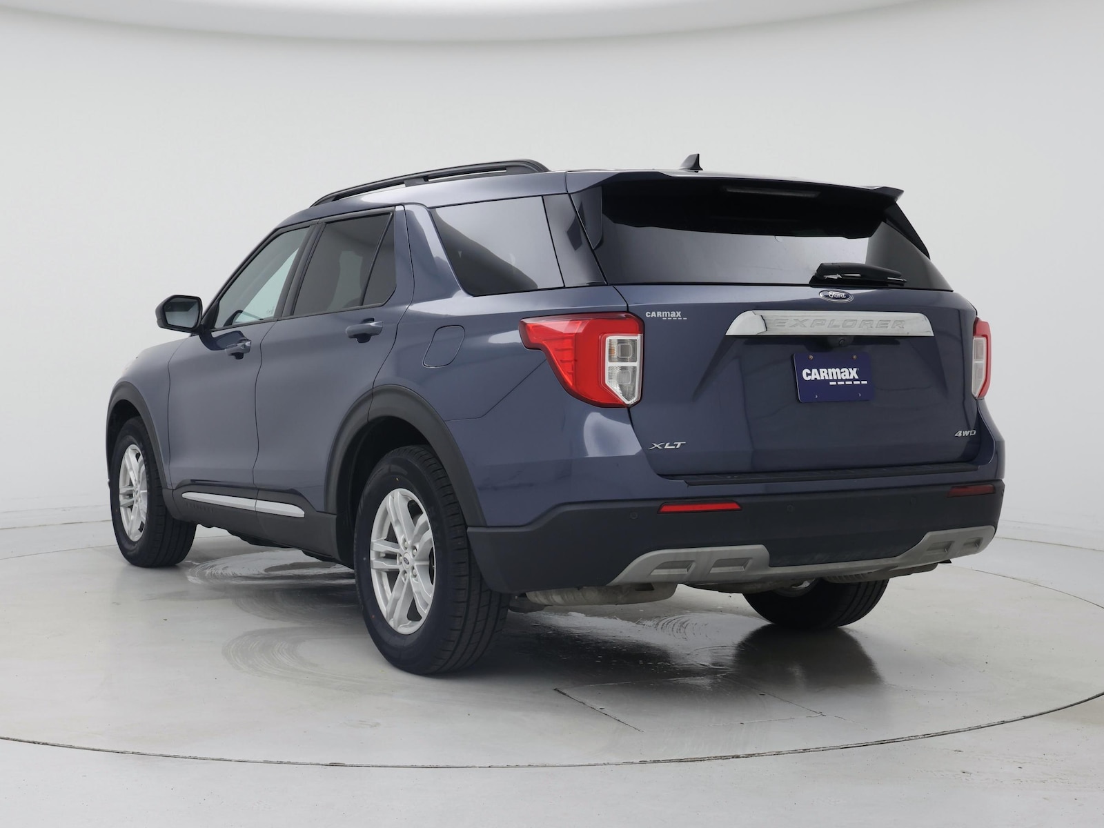 2021 Ford Explorer XLT - Photo 3