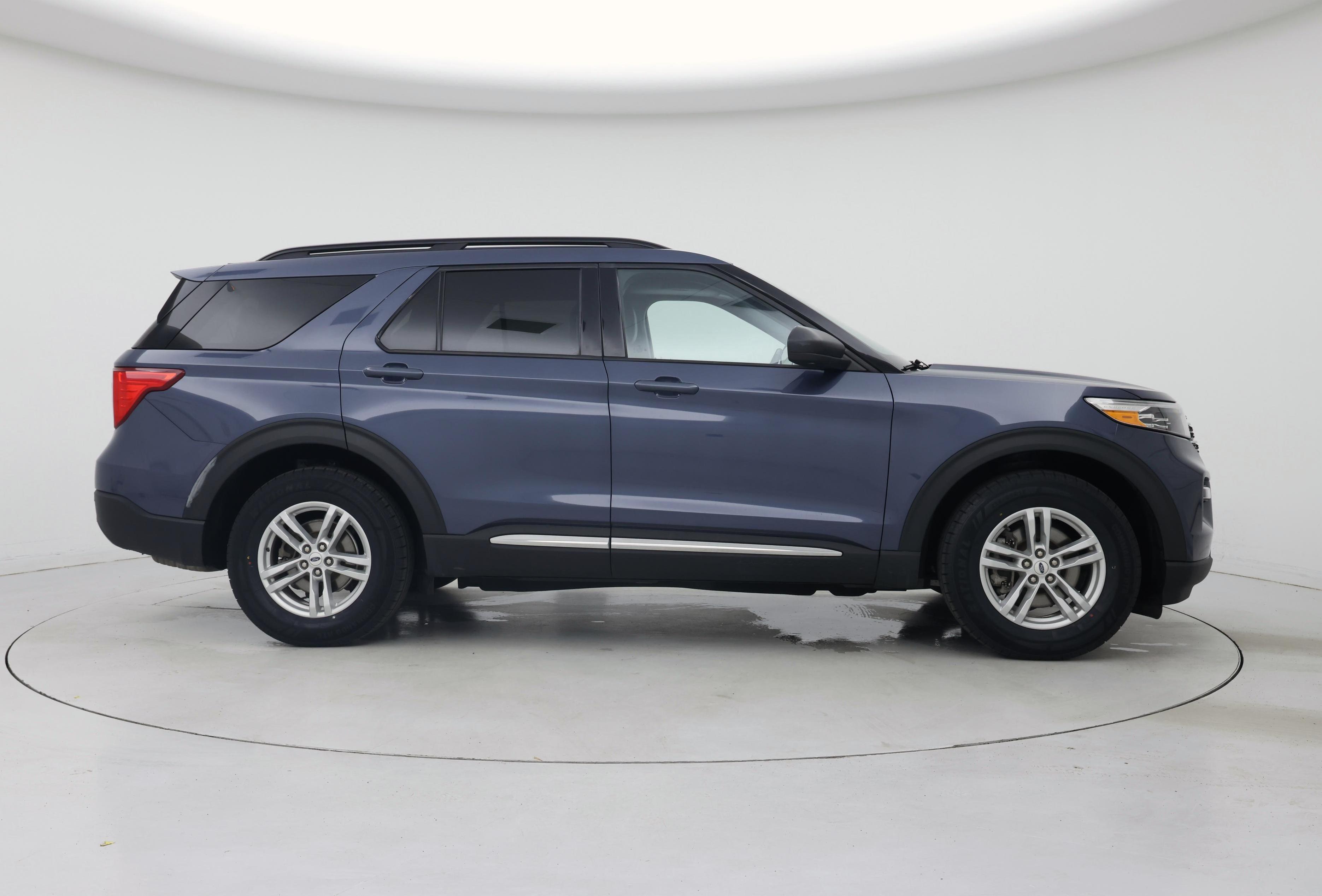 Thumbnail: 2021 Ford Explorer - 7