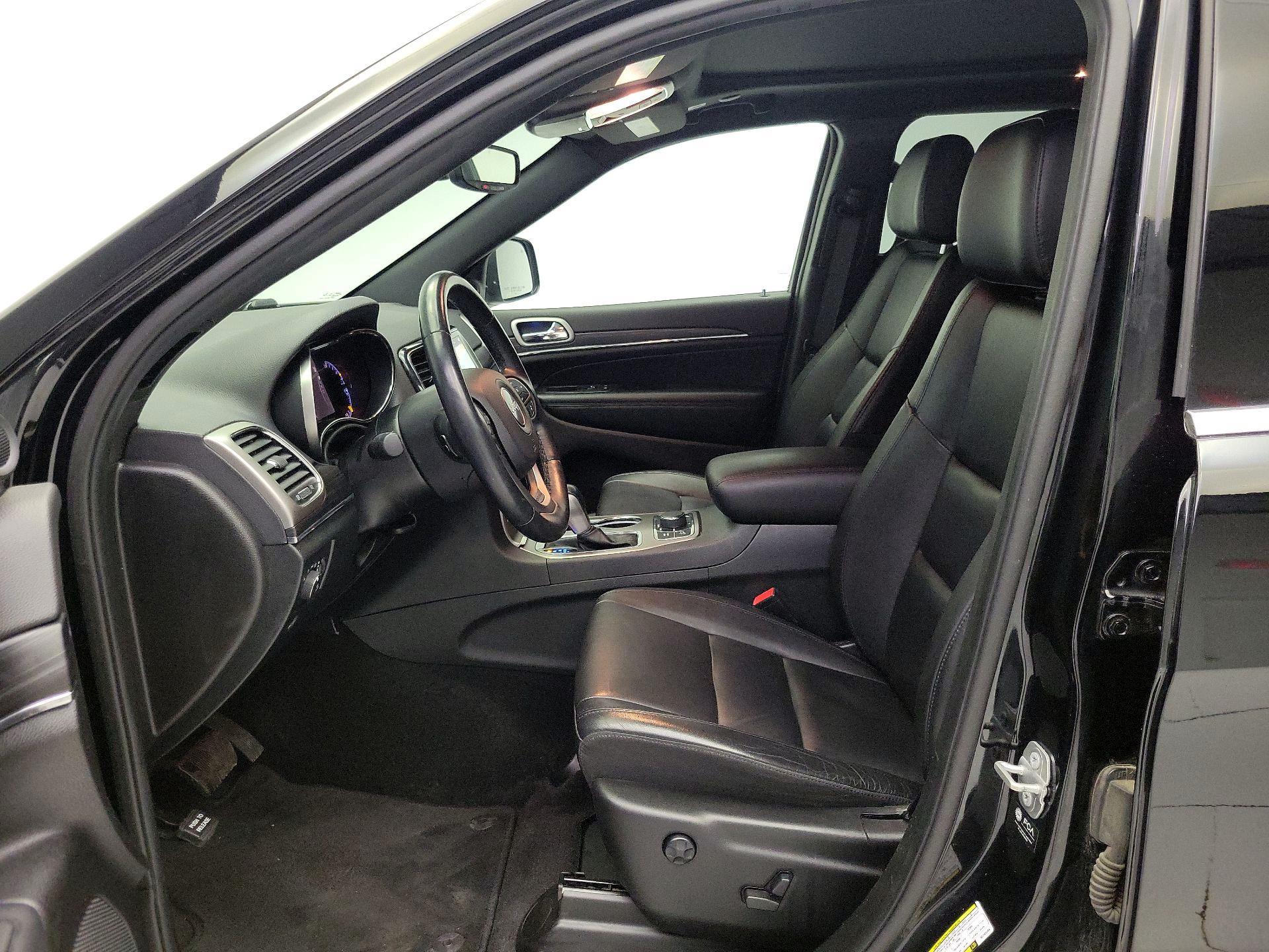 Thumbnail: 2022 Jeep Grand Cherokee - 11