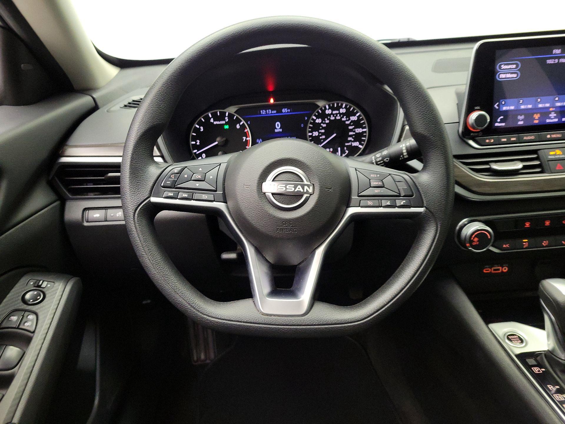 Thumbnail: 2024 Nissan Altima - 10