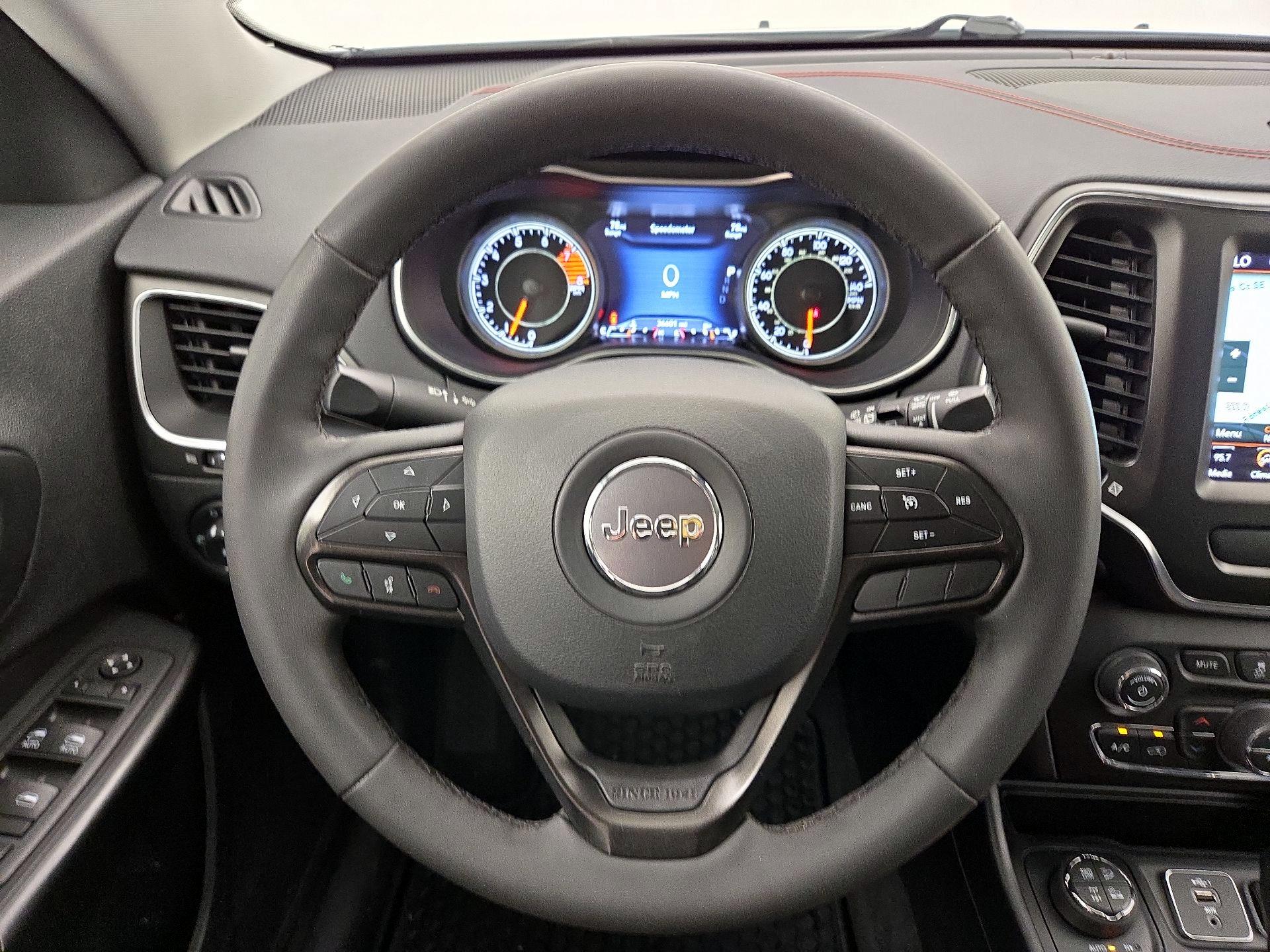 Thumbnail: 2022 Jeep Cherokee - 10