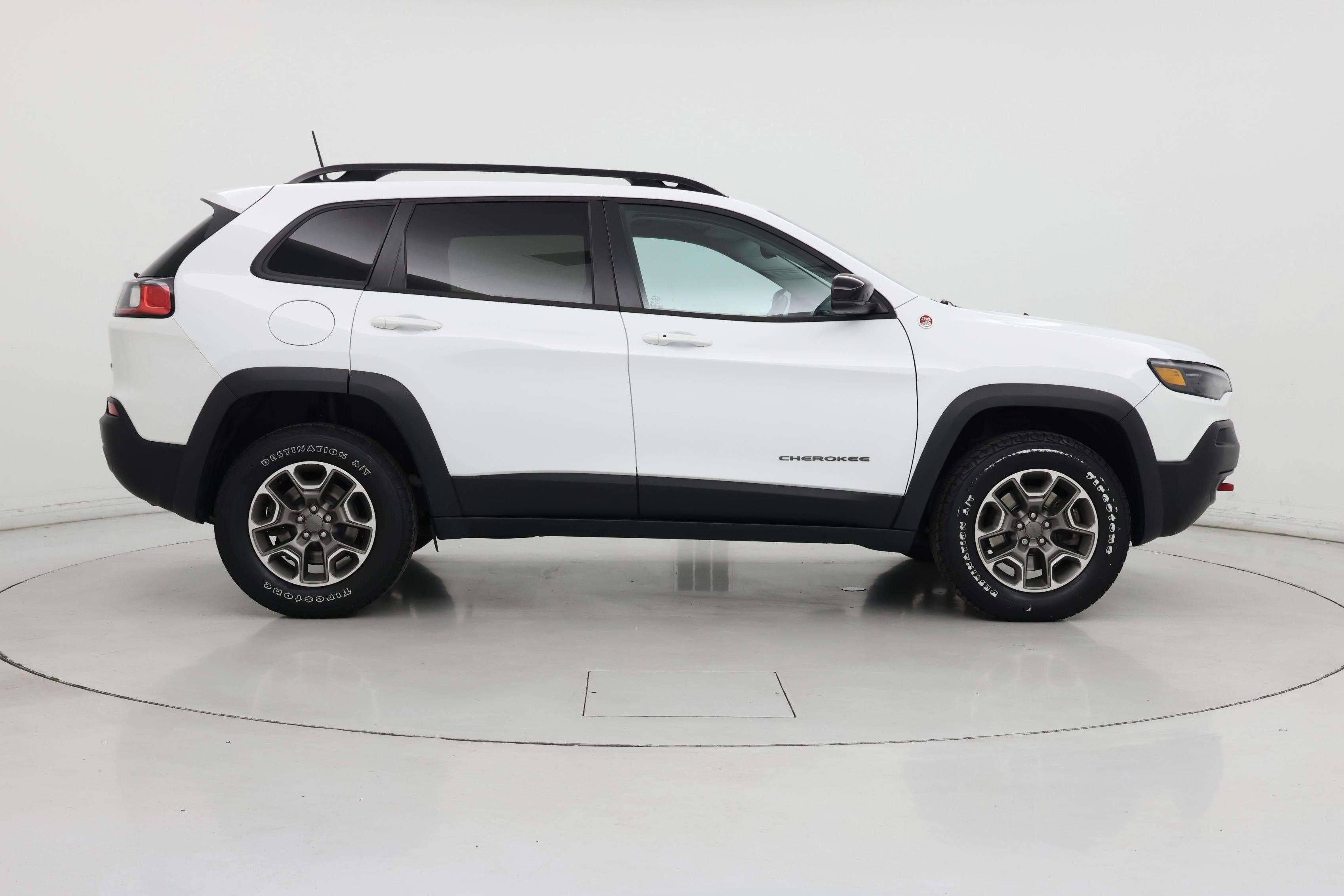 Thumbnail: 2022 Jeep Cherokee - 7