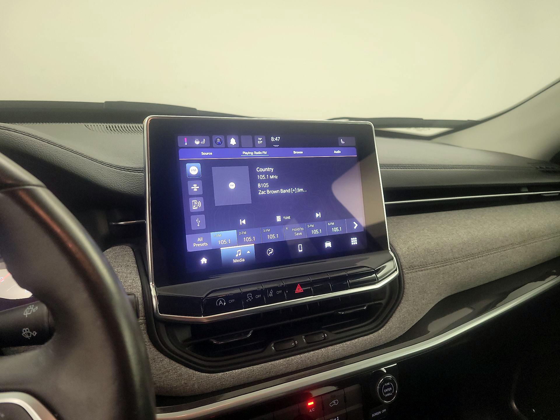 Thumbnail: 2022 Jeep Compass - 15