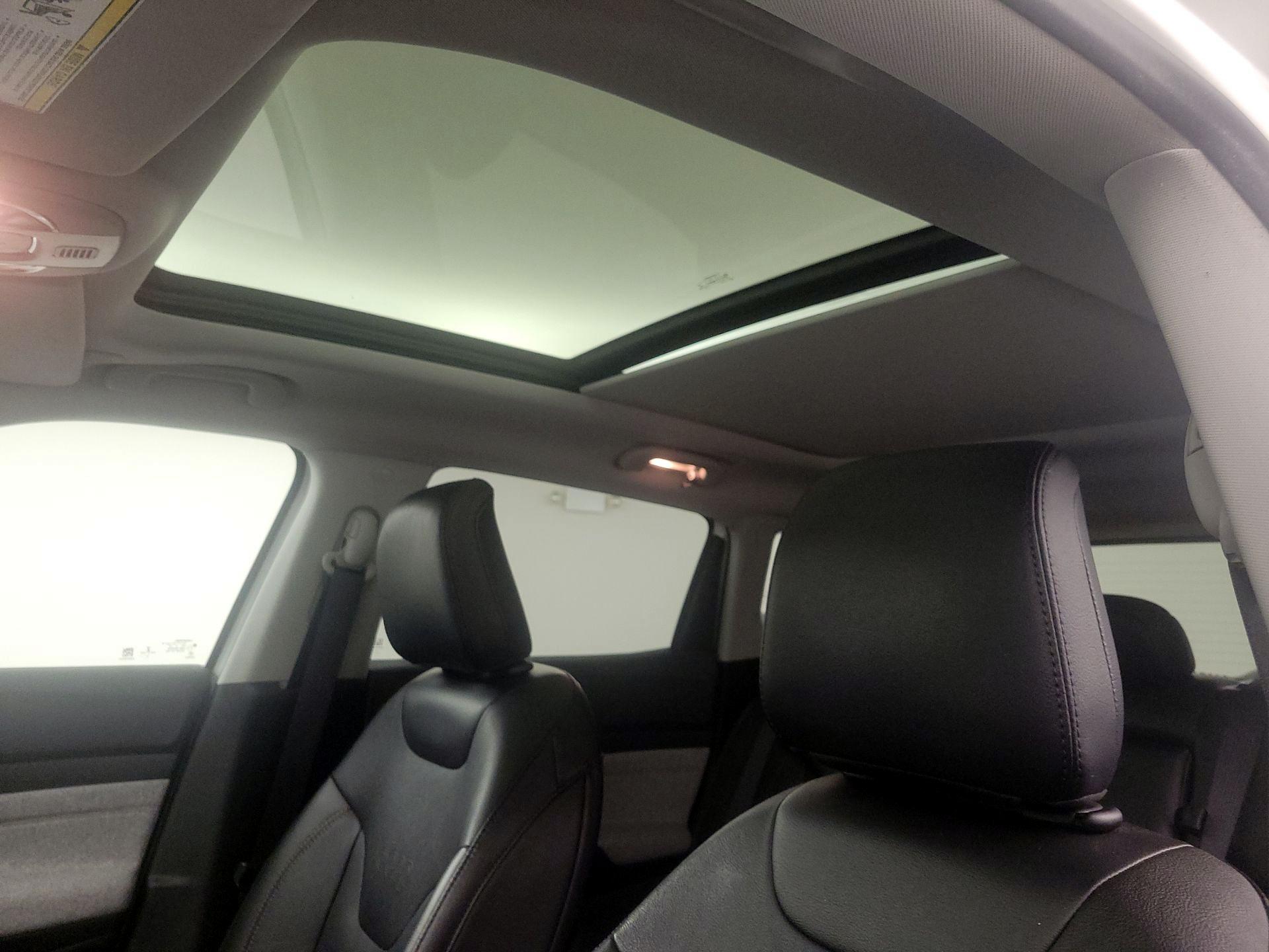 Thumbnail: 2022 Jeep Compass - 19