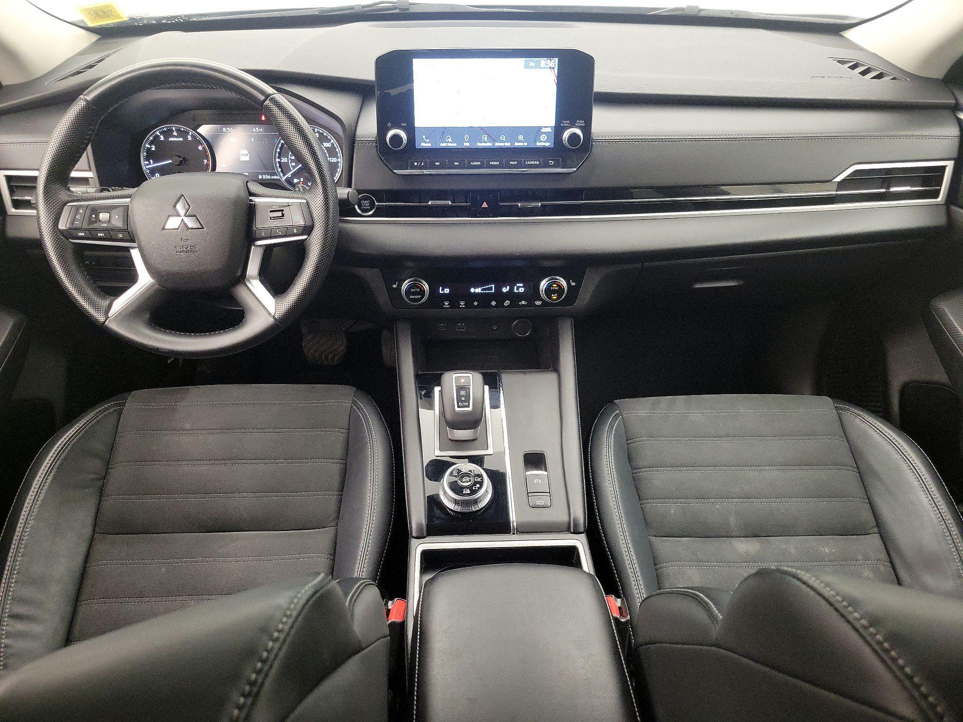 Thumbnail: 2022 Mitsubishi Outlander - 9
