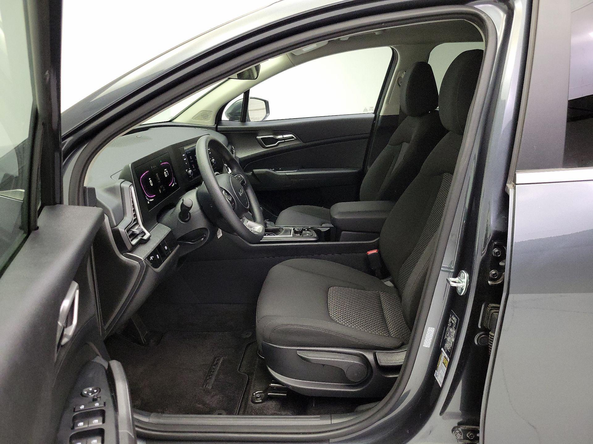 Thumbnail: 2025 Kia Sportage - 11