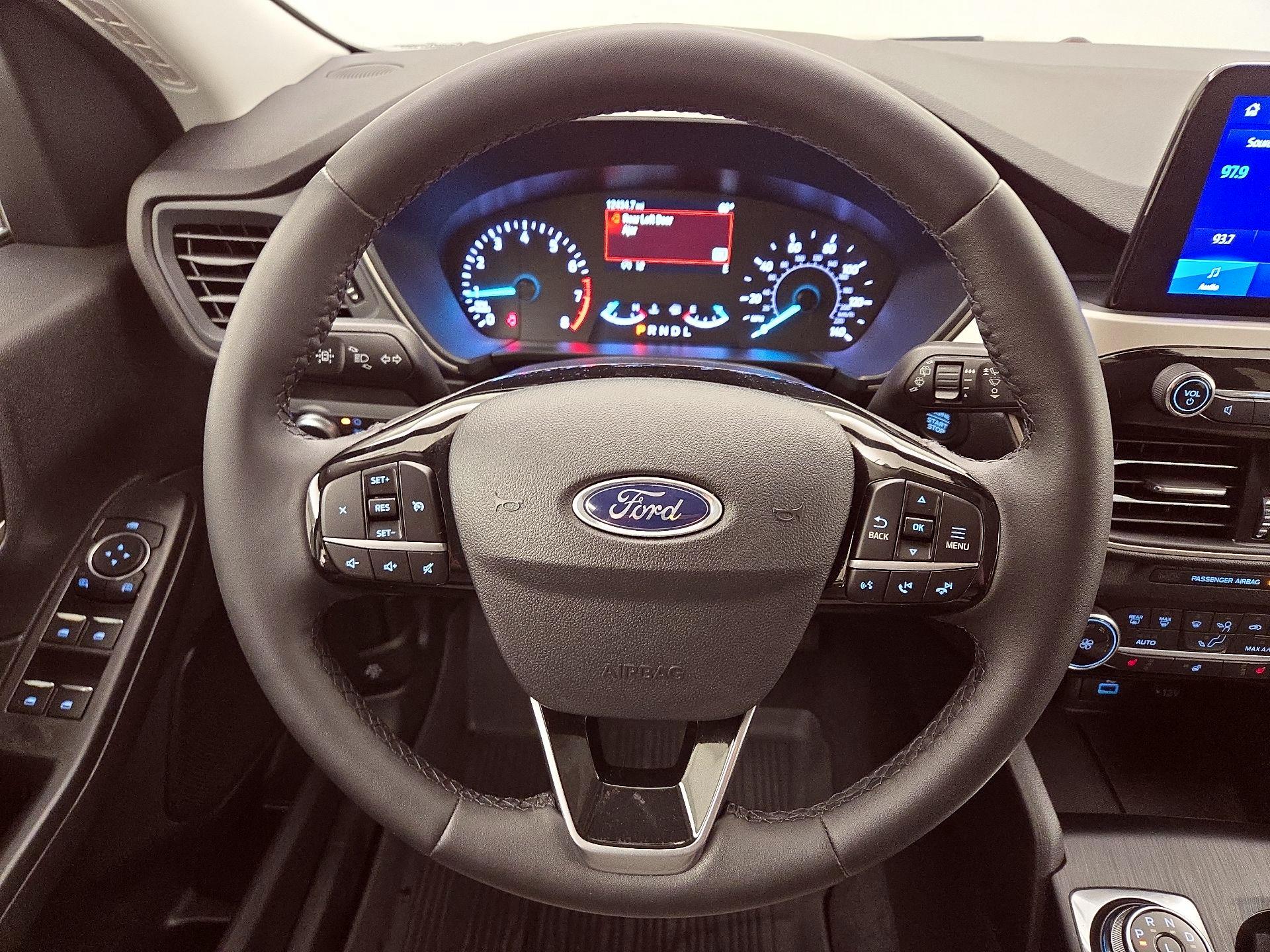 Thumbnail: 2022 Ford Escape - 10