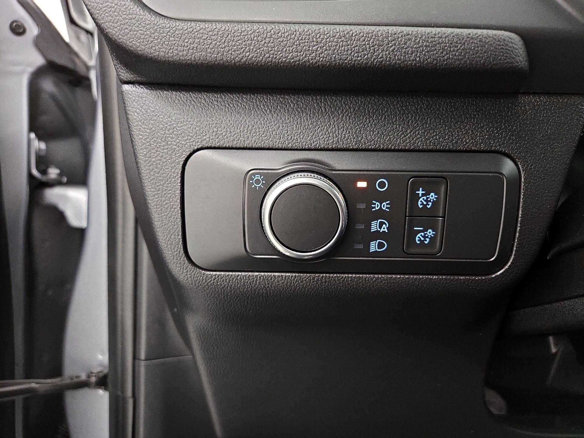 Thumbnail: 2022 Ford Escape - 13