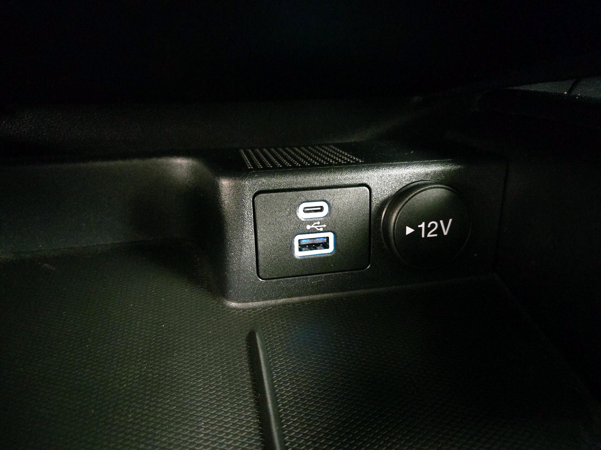 Thumbnail: 2022 Ford Escape - 18