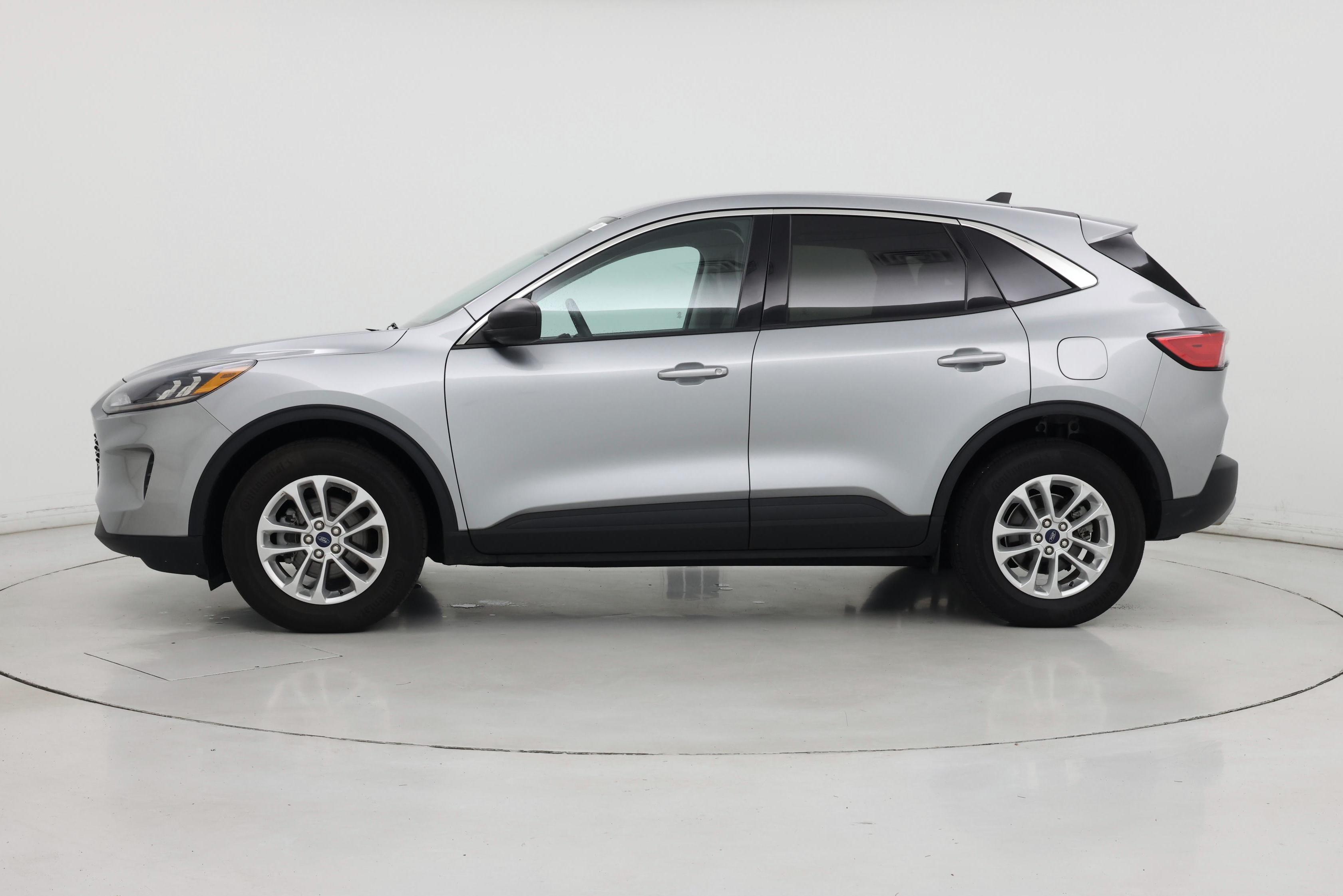 Thumbnail: 2022 Ford Escape - 3