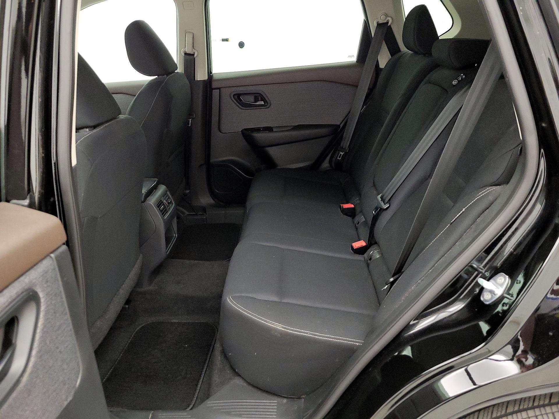 Thumbnail: 2023 Nissan Rogue - 19