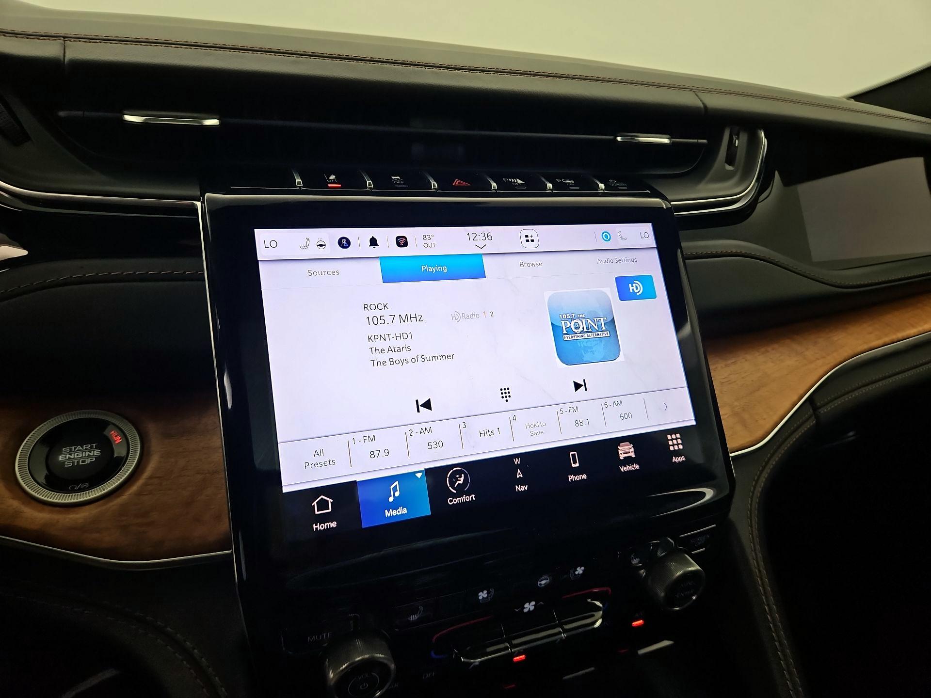 Thumbnail: 2022 Jeep Grand Cherokee L - 16