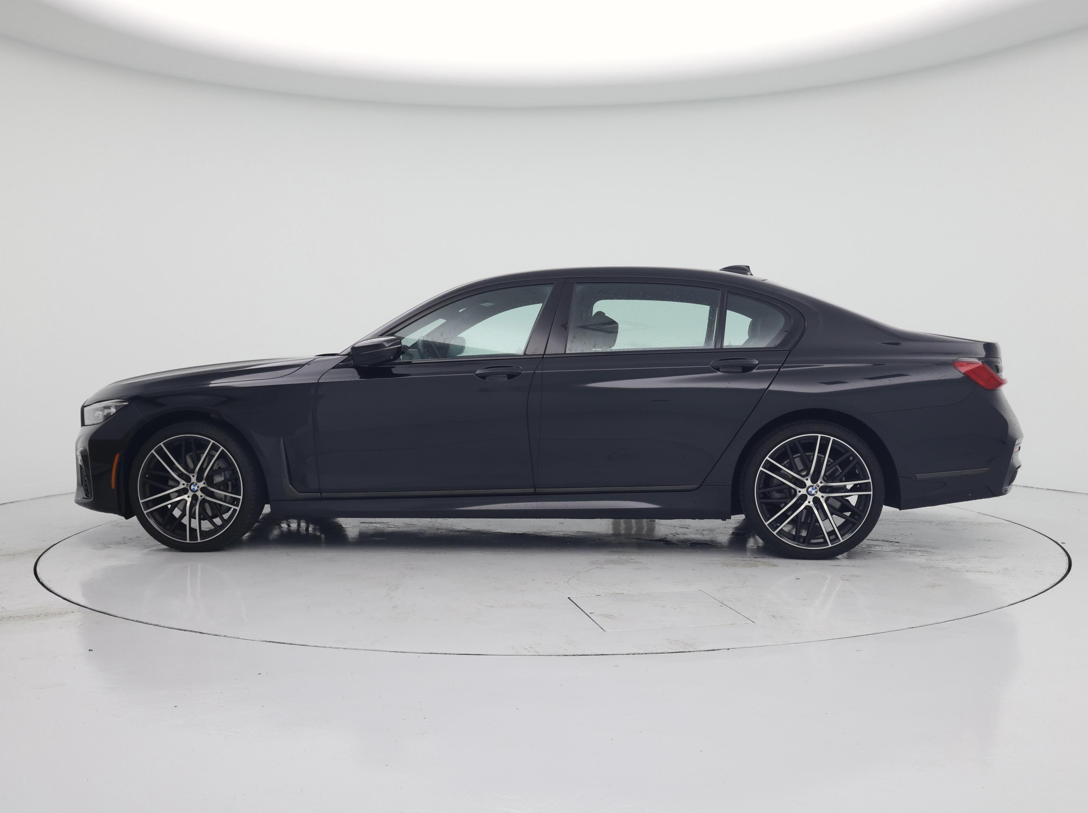 Thumbnail: 2022 BMW 7 Series - 3