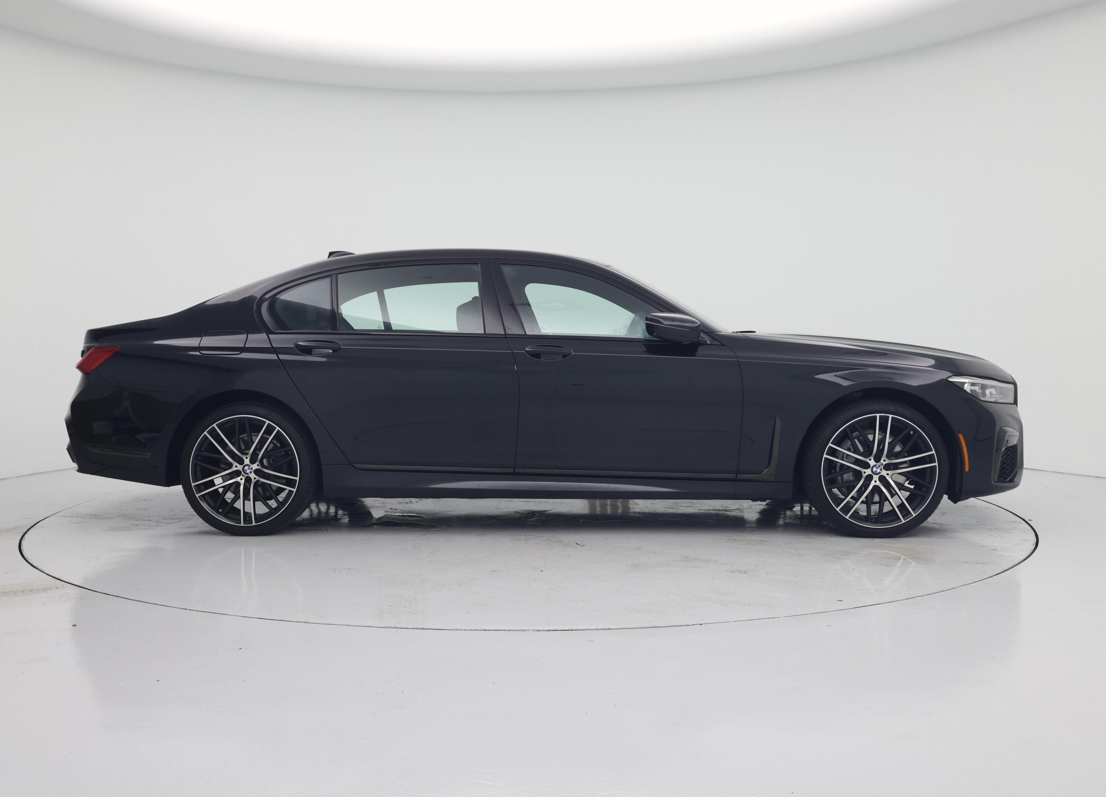 Thumbnail: 2022 BMW 7 Series - 7