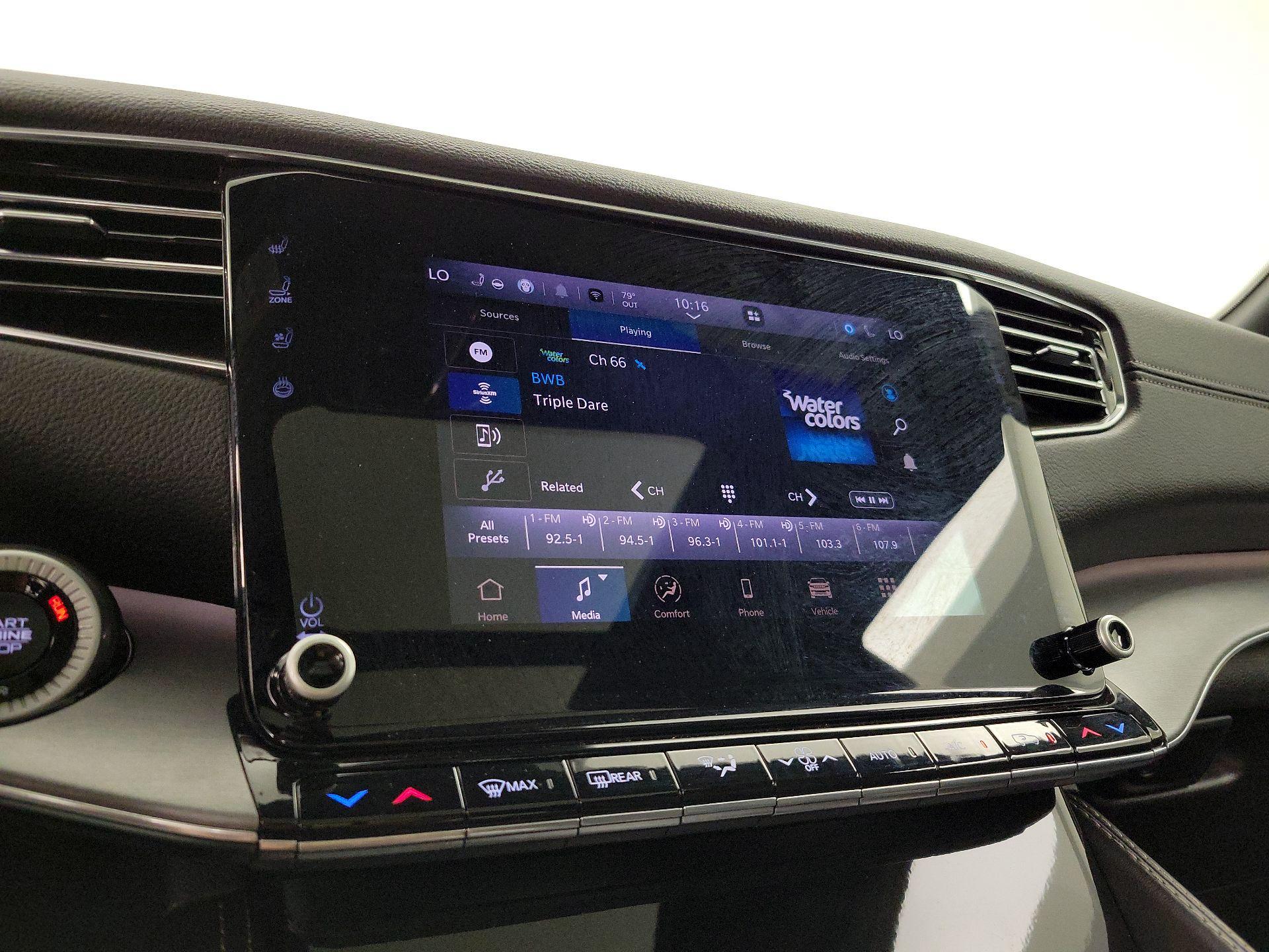 Thumbnail: 2024 Jeep Wagoneer - 16