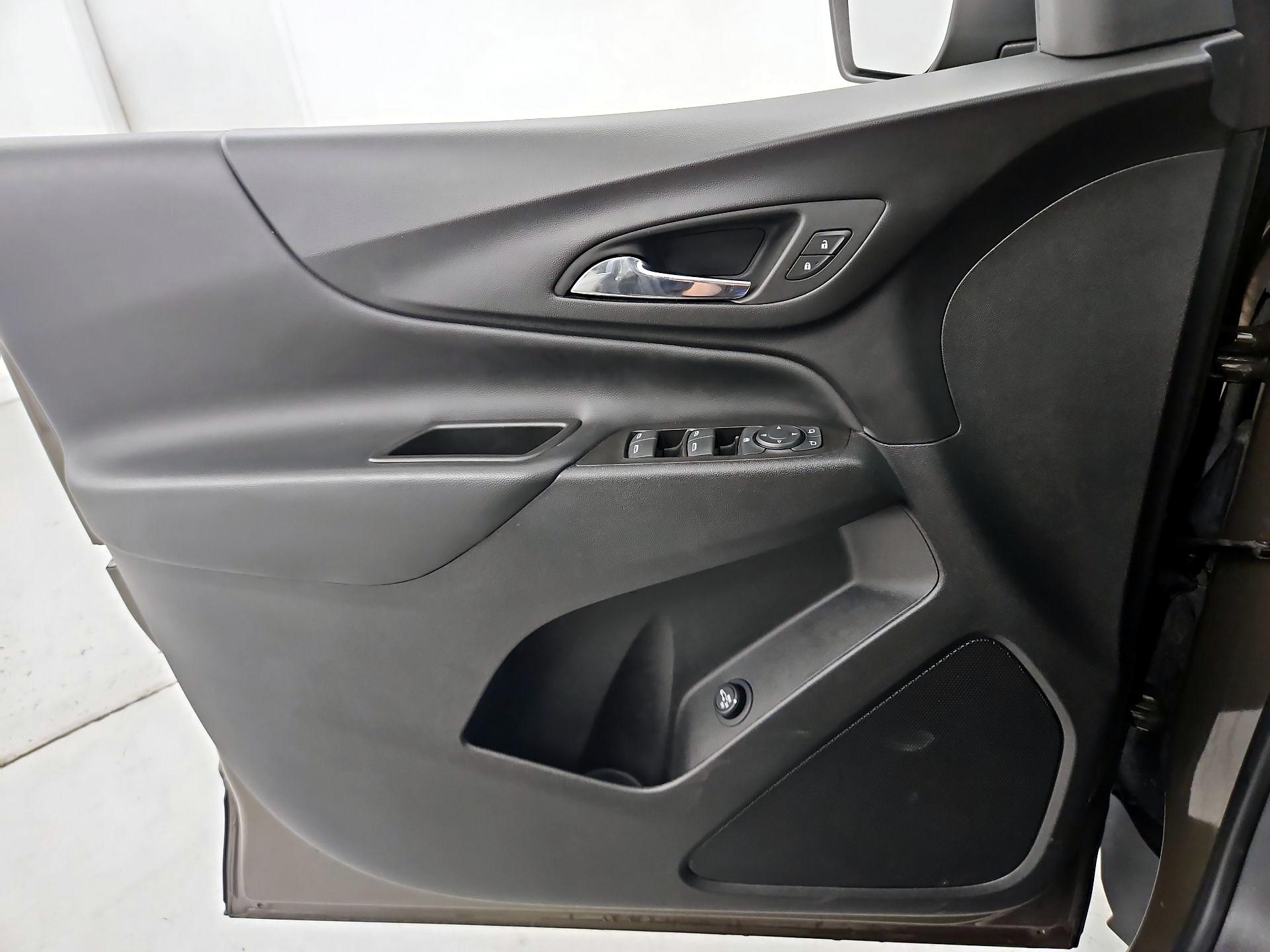 Thumbnail: 2023 Chevrolet Equinox - 12