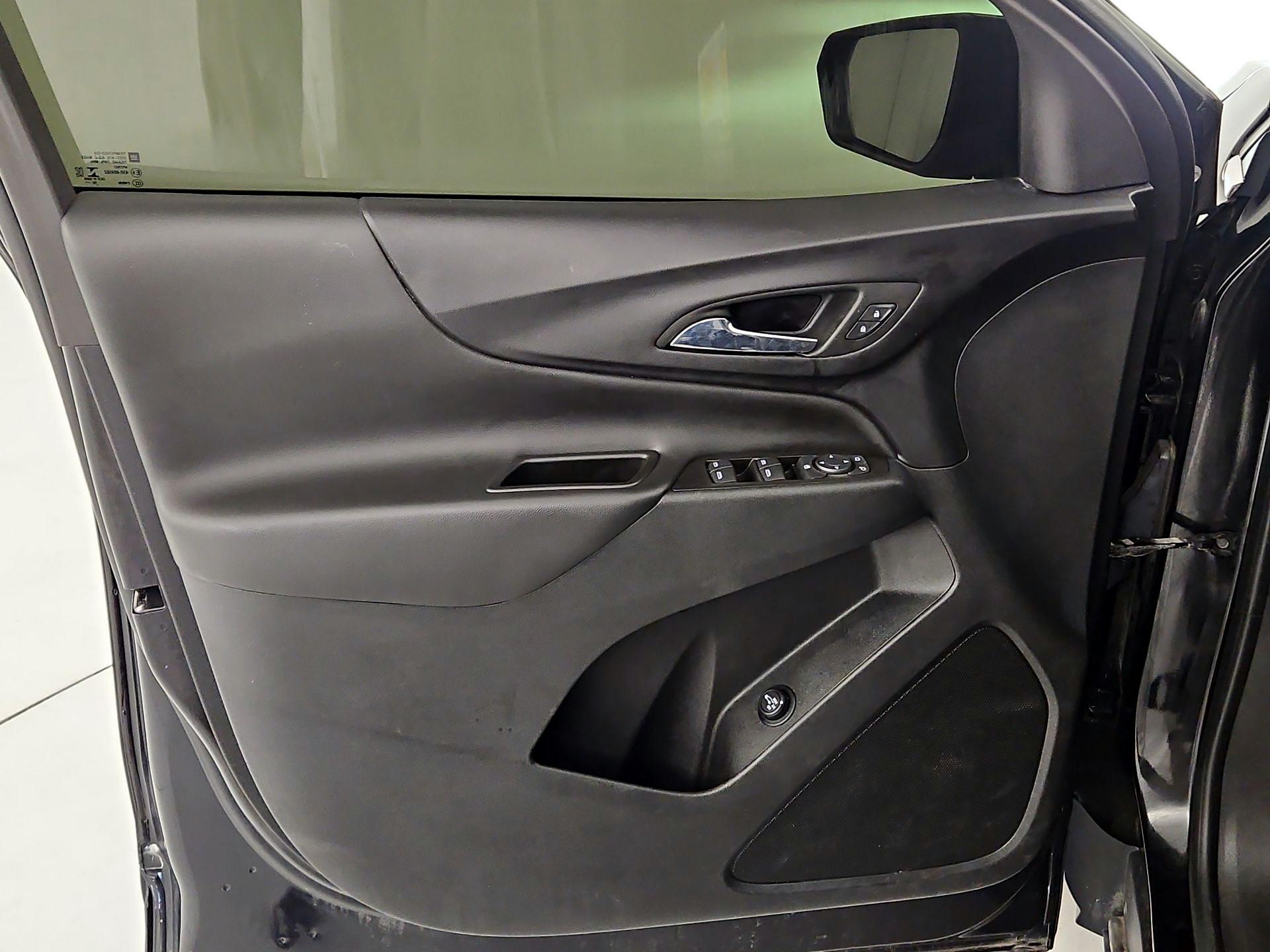 Thumbnail: 2023 Chevrolet Equinox - 12