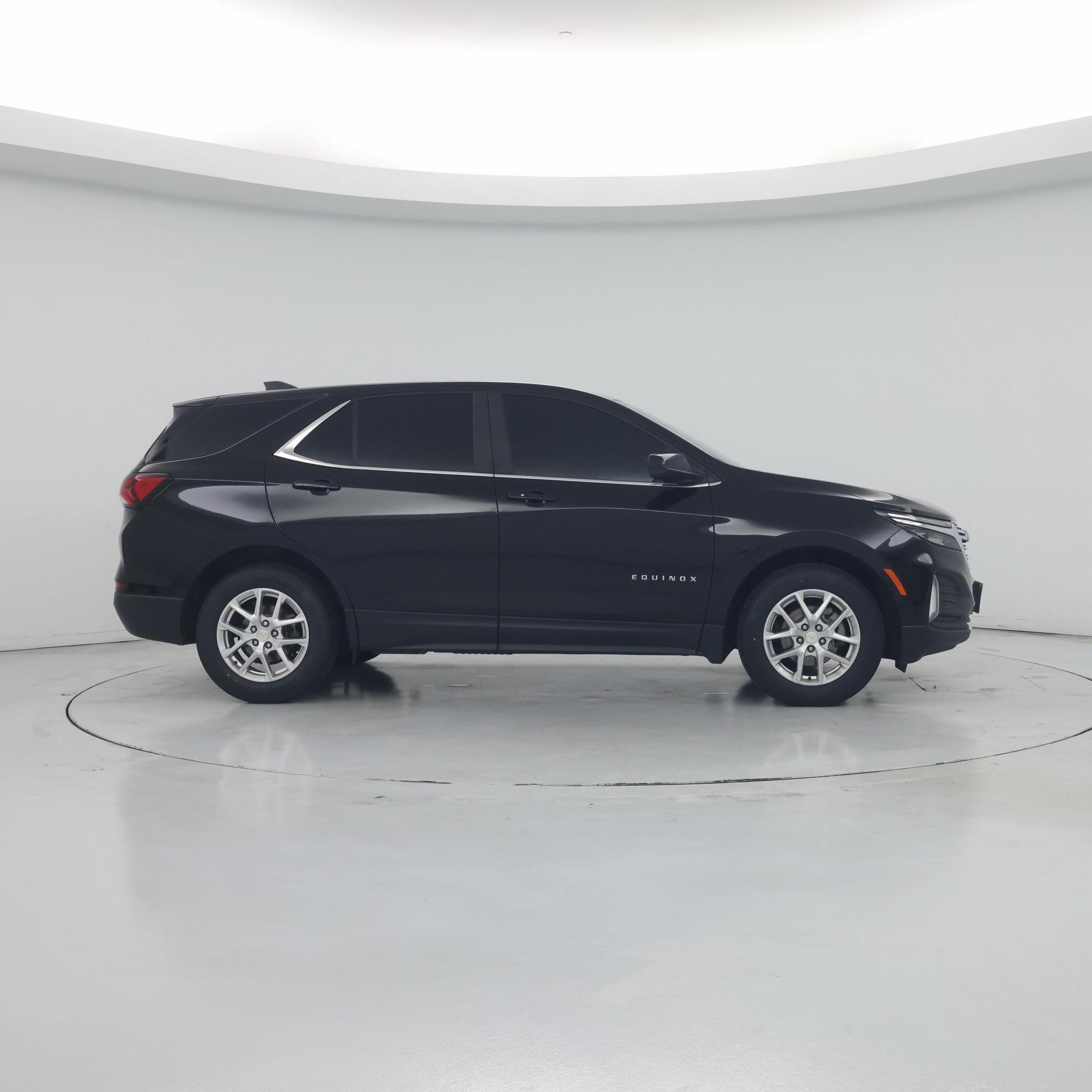 Thumbnail: 2023 Chevrolet Equinox - 7