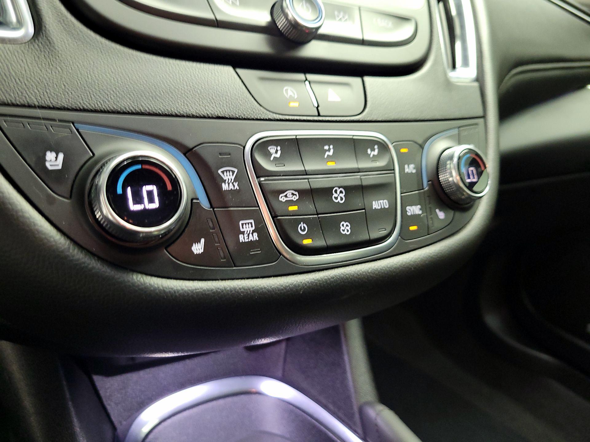 Thumbnail: 2024 Chevrolet Malibu - 14