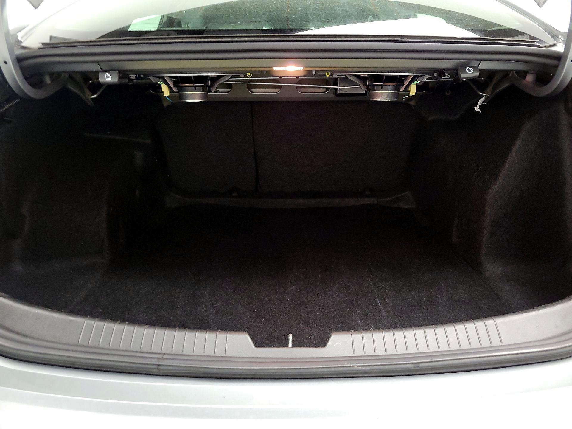 Thumbnail: 2024 Chevrolet Malibu - 16