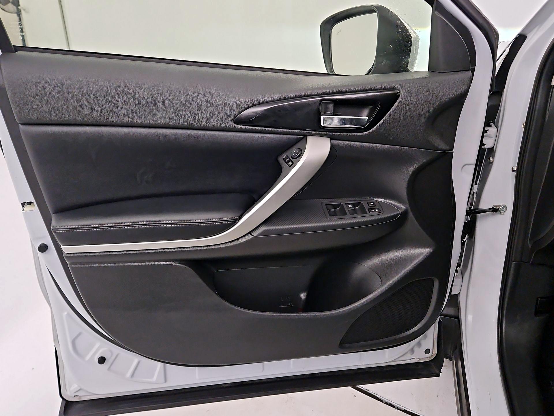 Thumbnail: 2024 Mitsubishi Eclipse Cross - 12