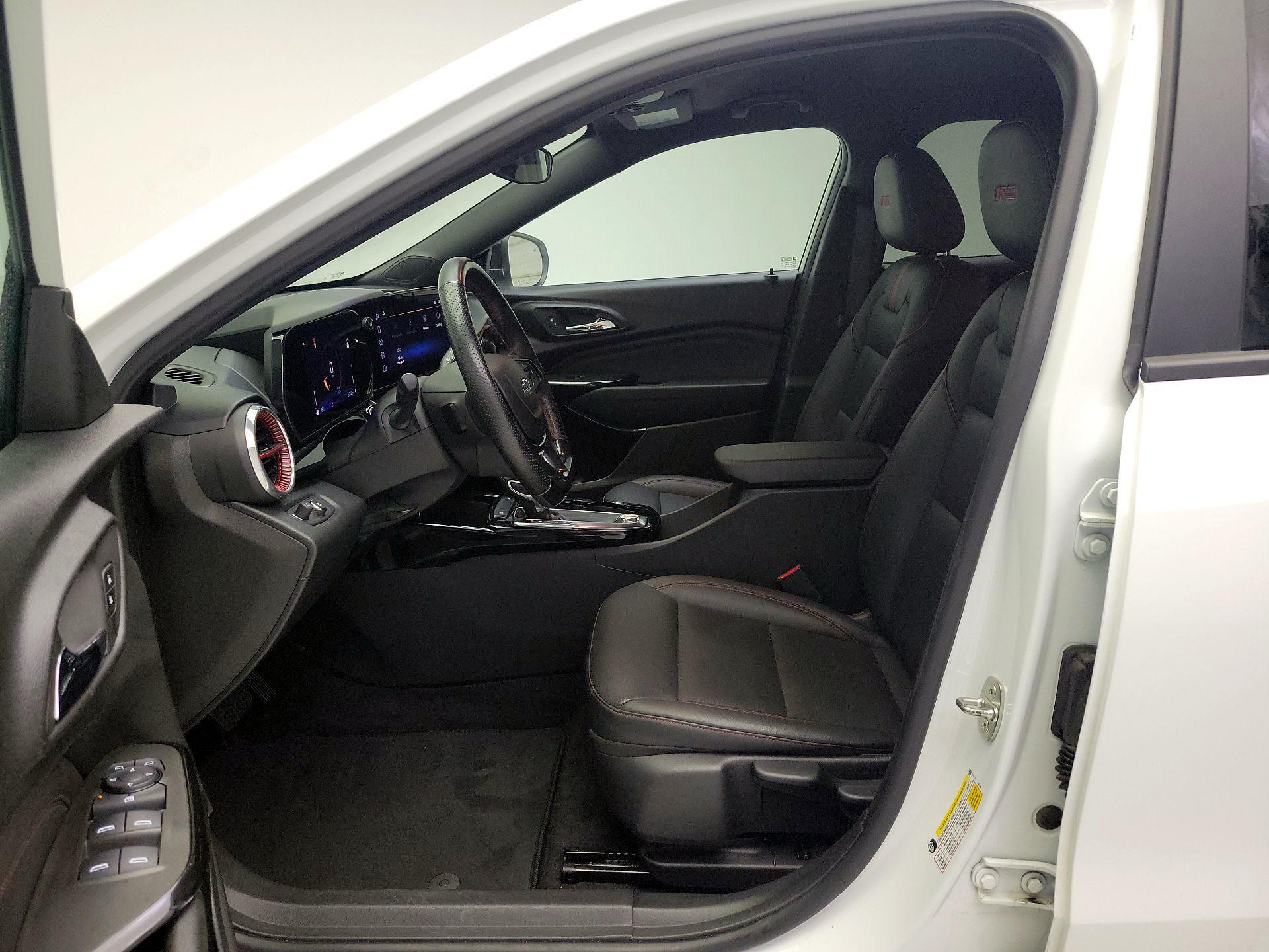 Thumbnail: 2024 Chevrolet Trax - 11