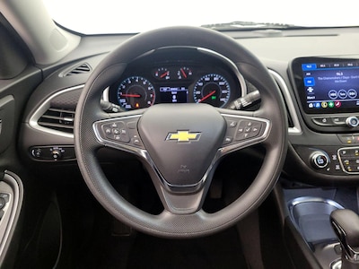 Steering Wheel & Instrument Cluster (On)