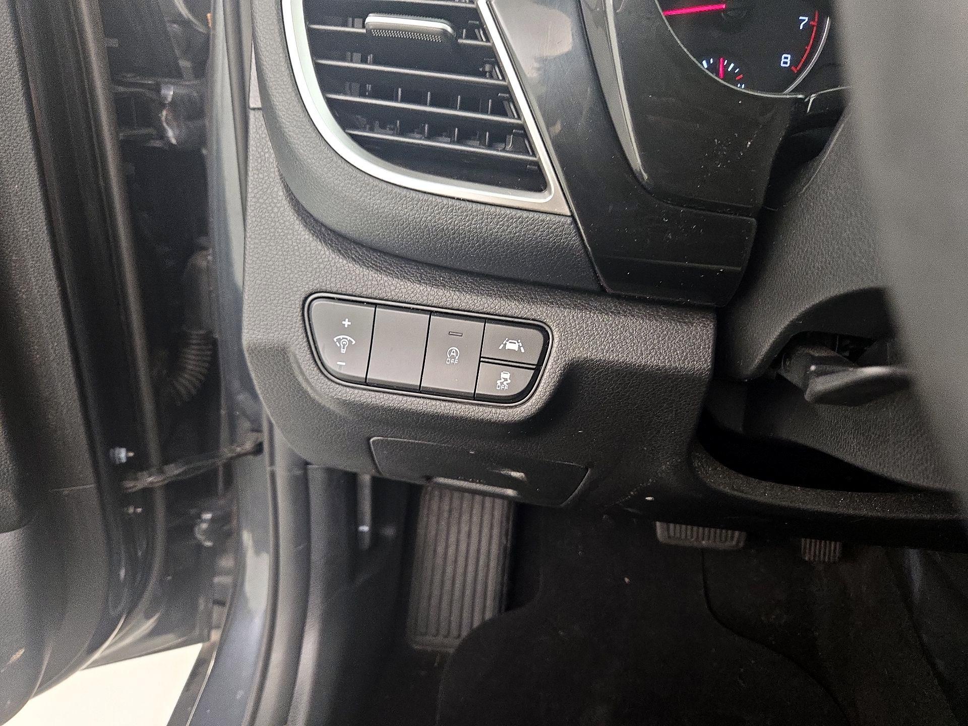 Thumbnail: 2022 Kia Seltos - 13