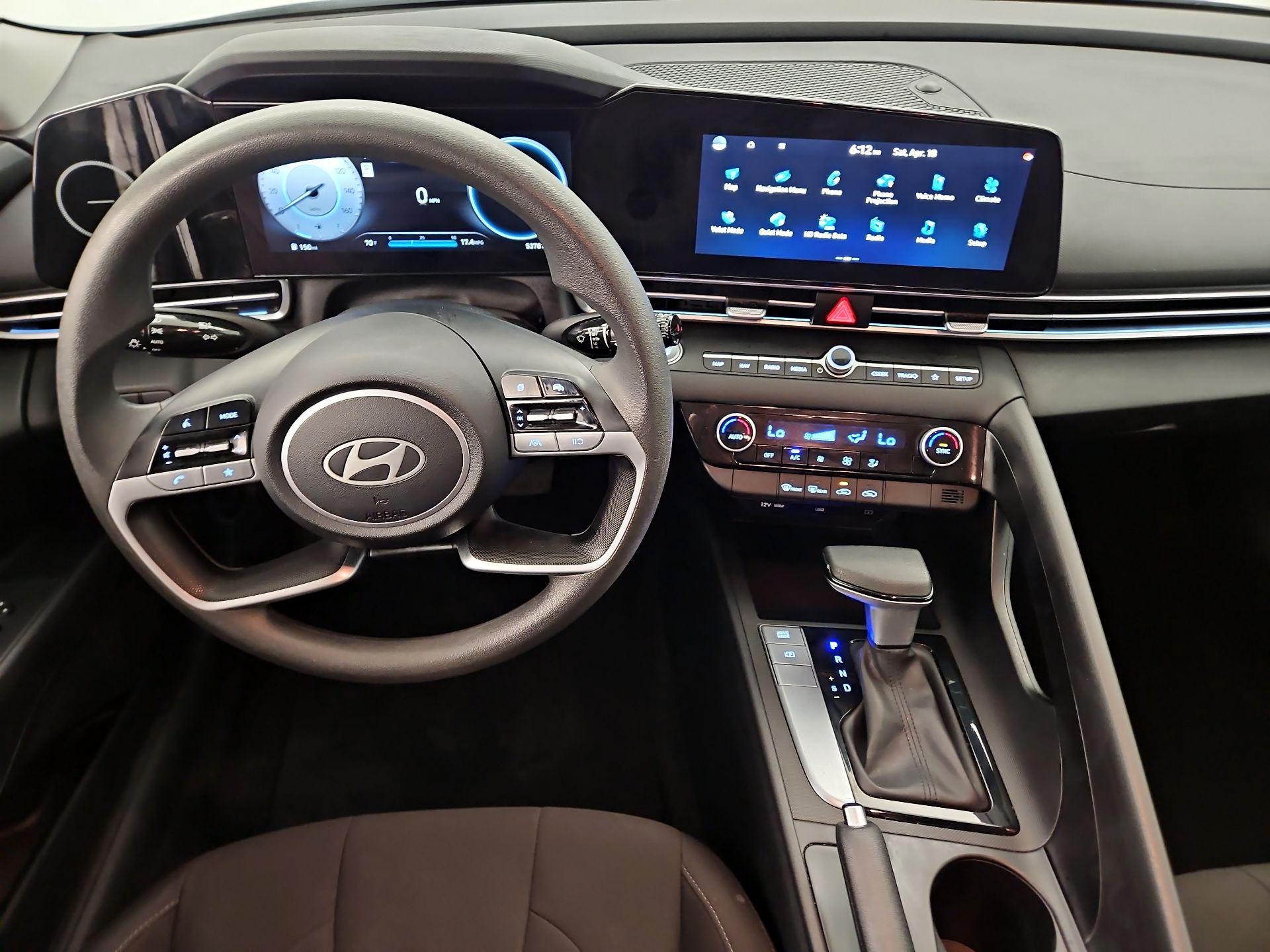 Thumbnail: 2024 Hyundai Elantra - 9