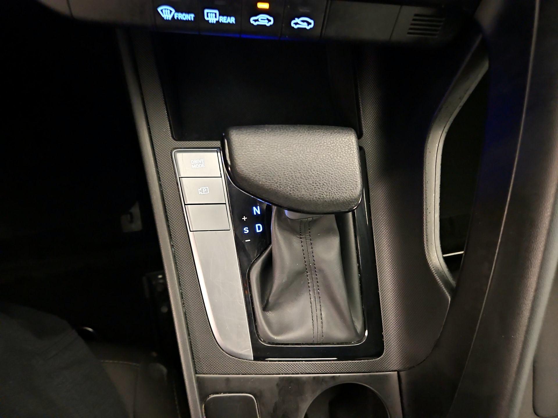 Thumbnail: 2024 Hyundai Elantra - 18