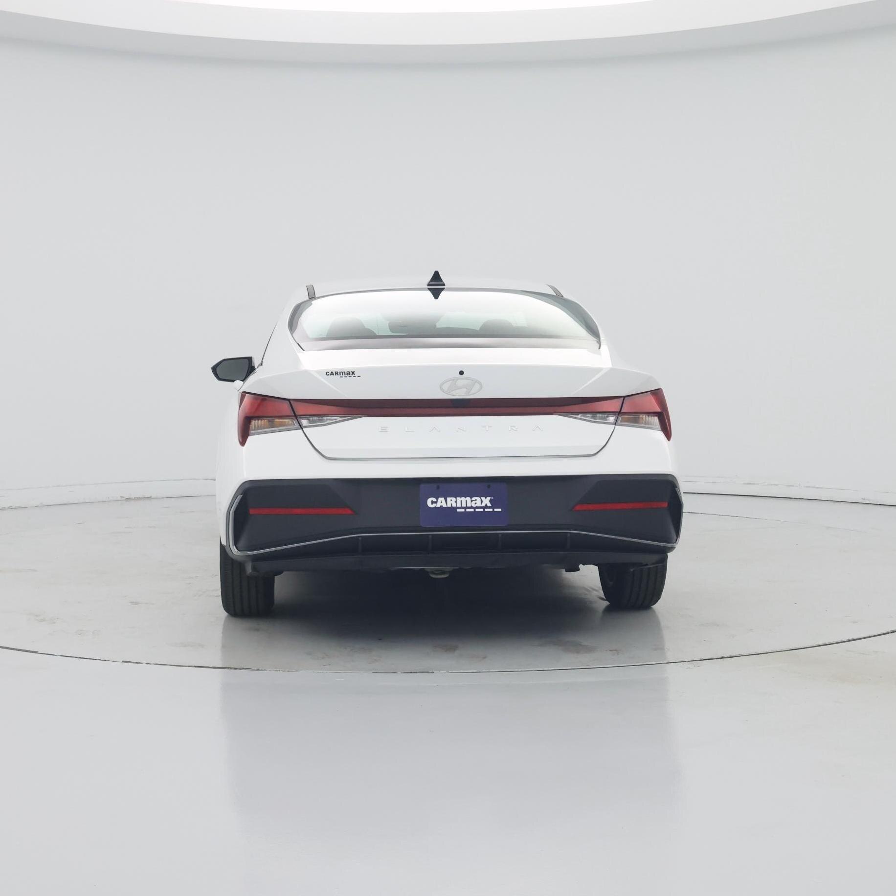 Thumbnail: 2024 Hyundai Elantra - 6