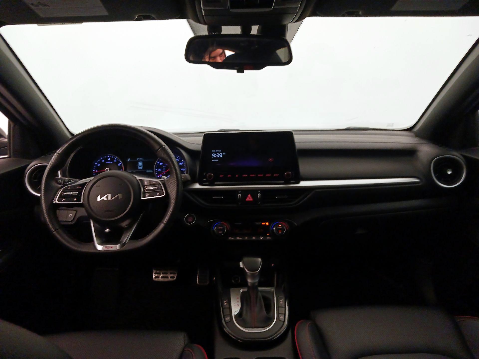 Thumbnail: 2023 Kia Forte - 9