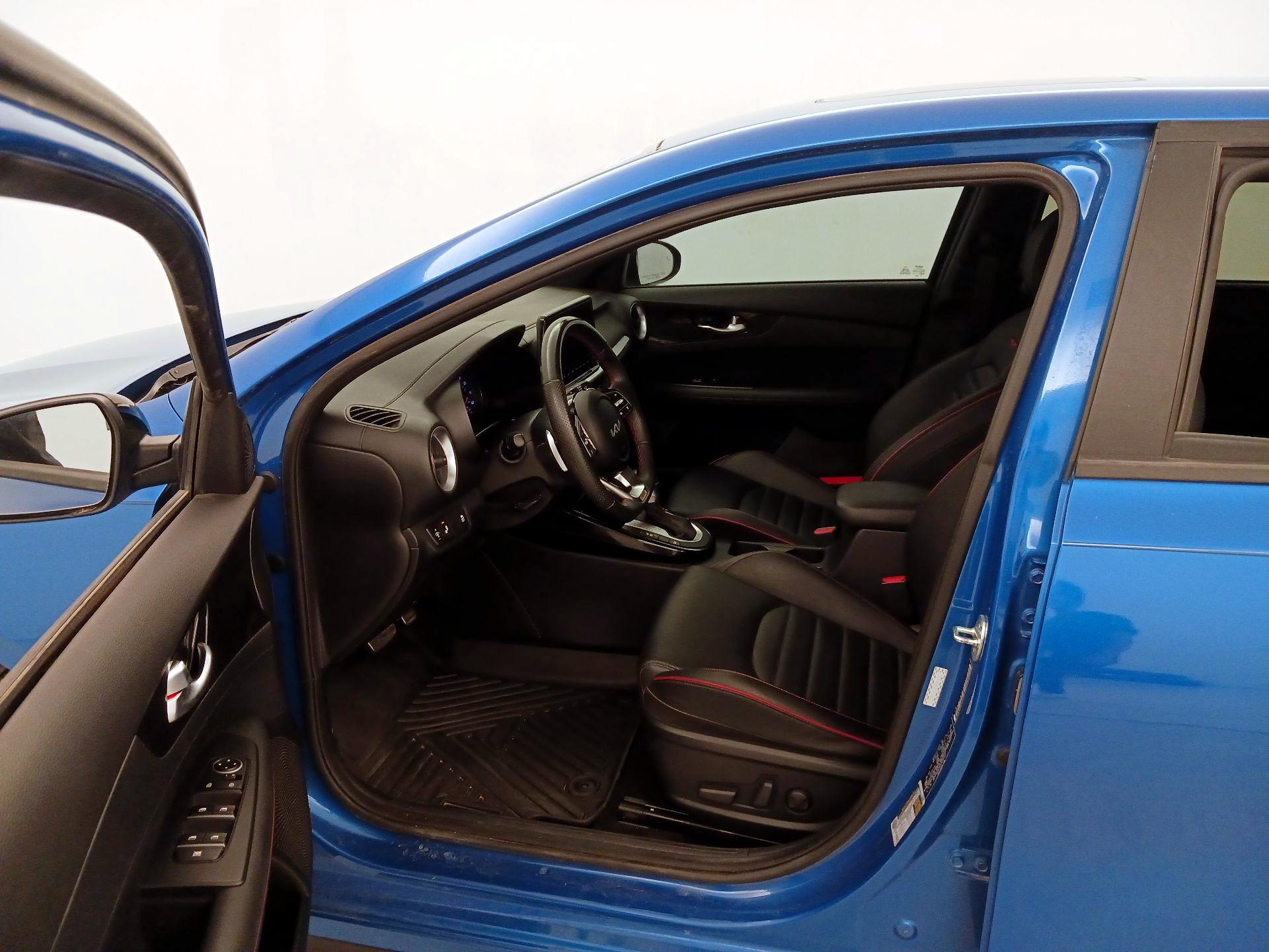 Thumbnail: 2023 Kia Forte - 11