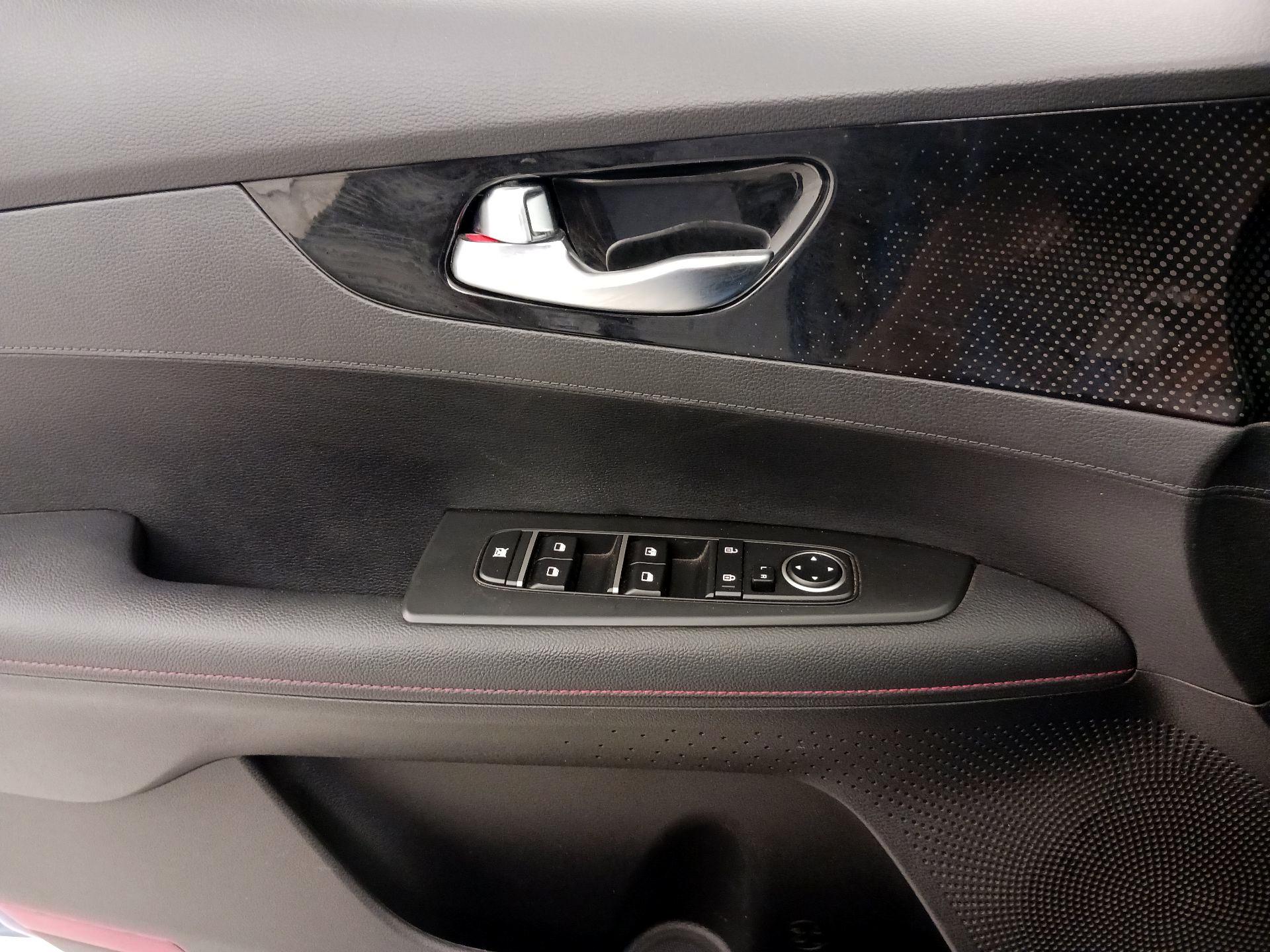 Thumbnail: 2023 Kia Forte - 12