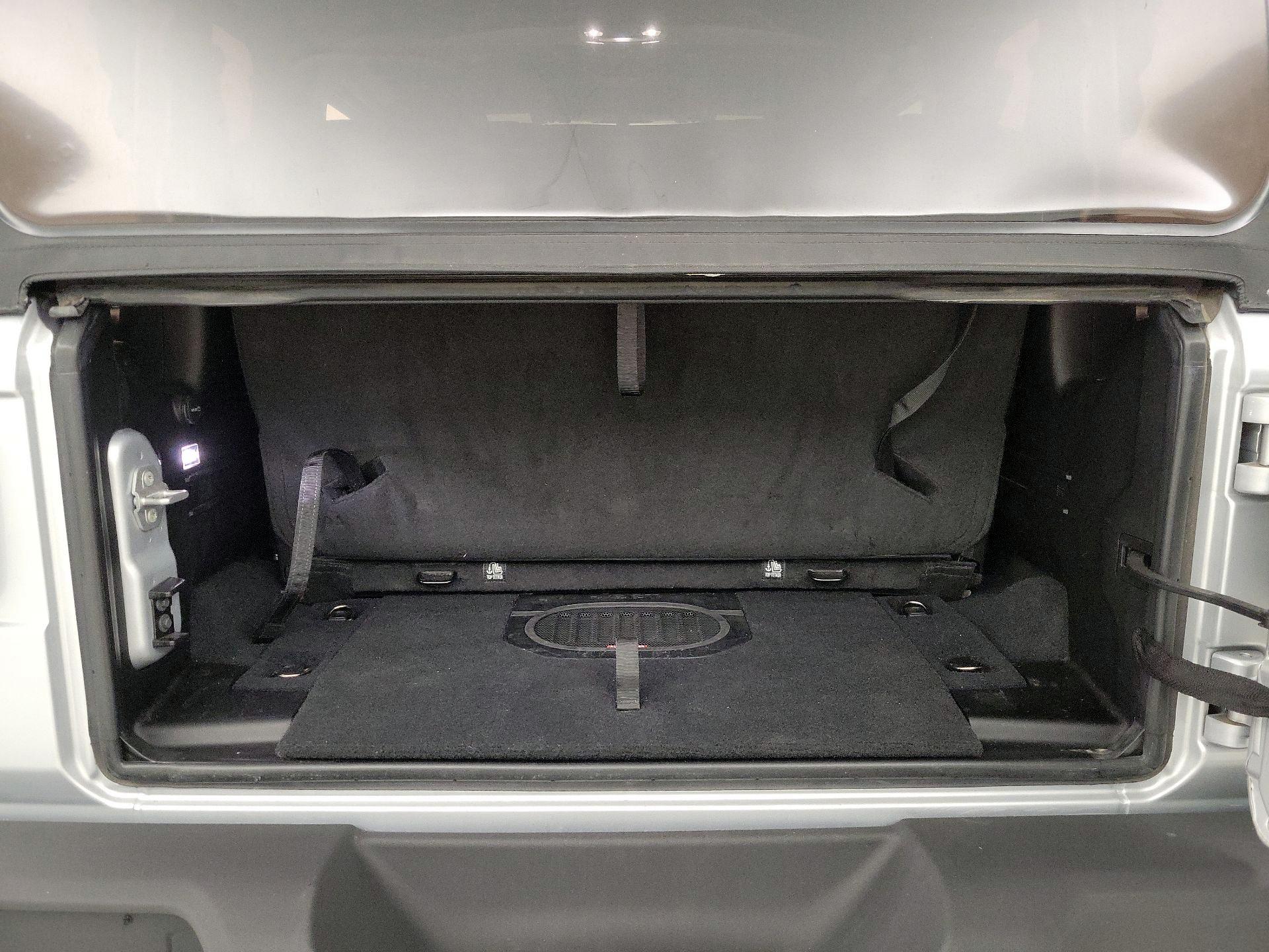 Thumbnail: 2022 Jeep Wrangler - 19