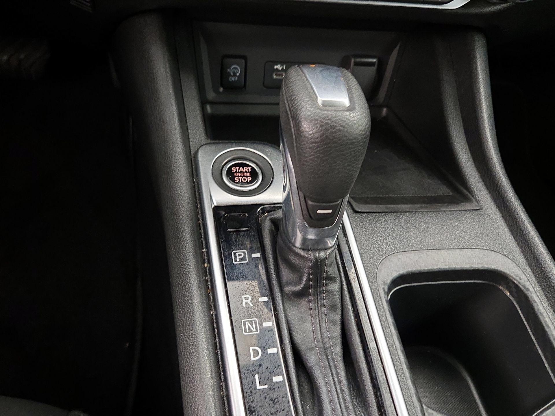 Thumbnail: 2024 Nissan Sentra - 17