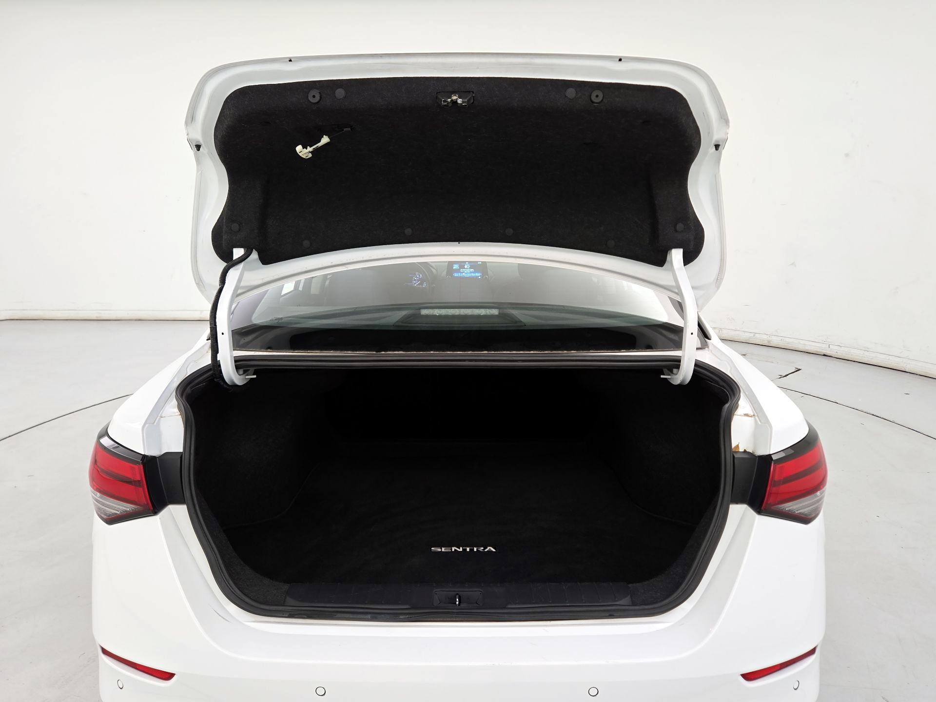 Thumbnail: 2024 Nissan Sentra - 20